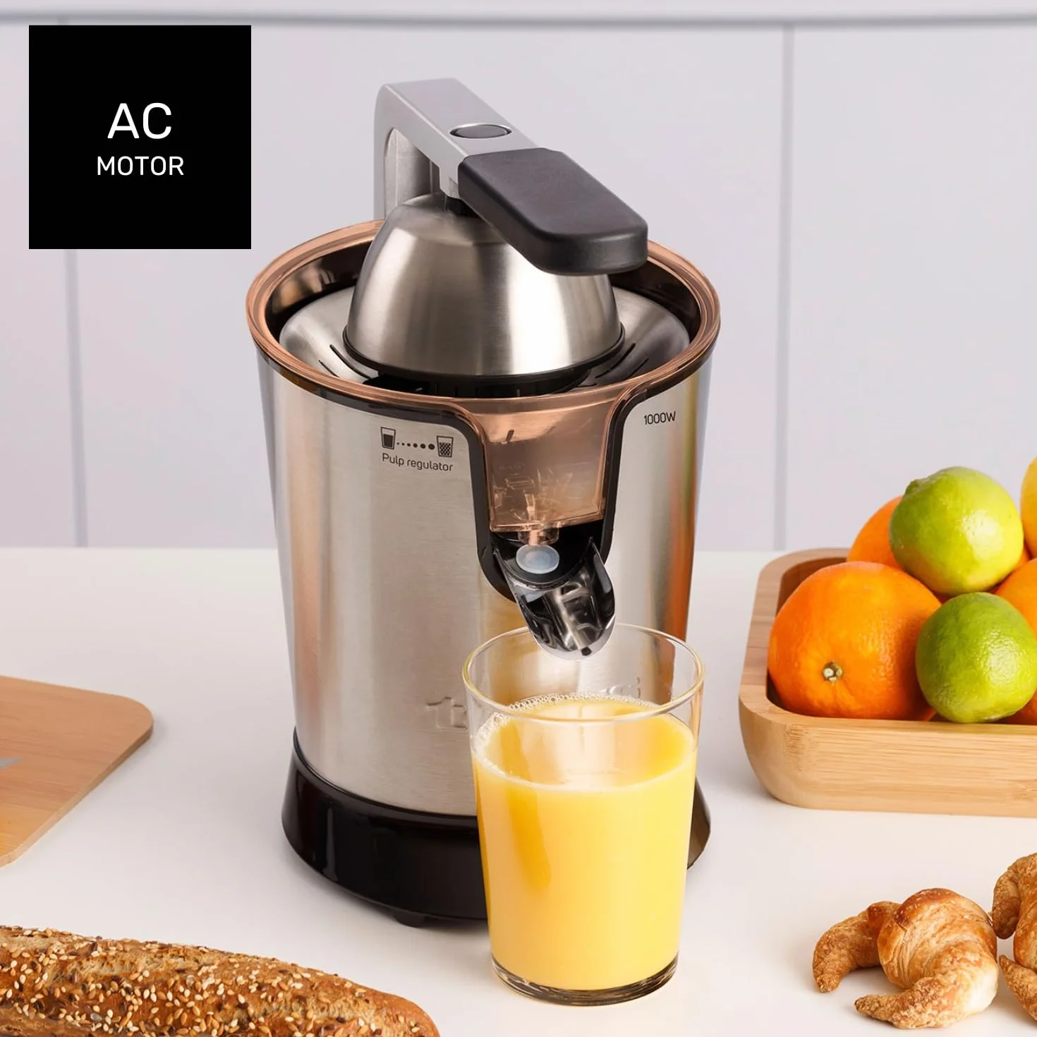 Taurus – Exprimidor Eléctrico de Brazo Easy Press 1000 Legend, 1000W, Vertido Continuo Antigoteo, Cono Todos los Cítricos, Filtro Pulpa Ajustable, Depósito 650ml, Sin BPA, Antideslizante, Lavavajillas