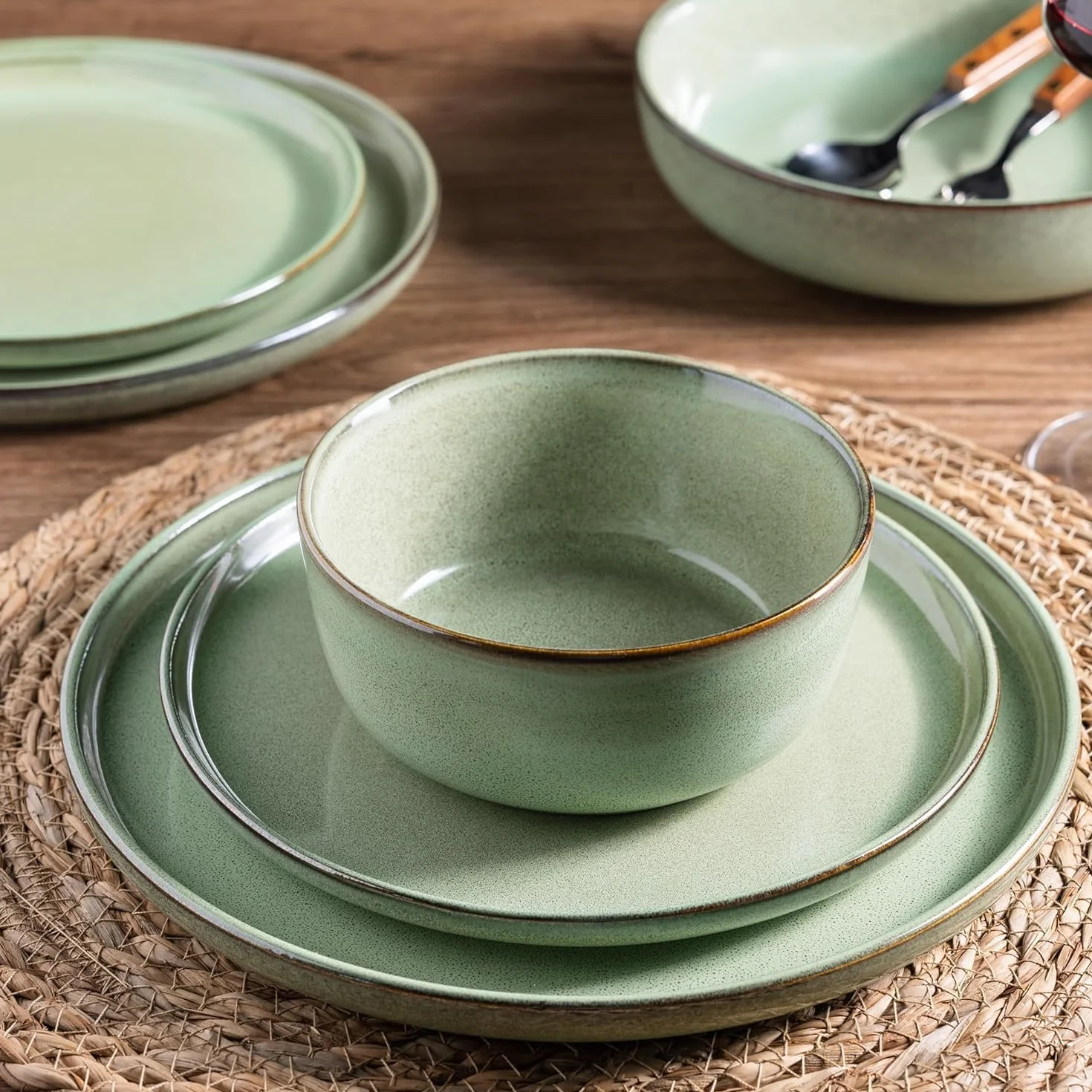 GBhome GDW067GN-EU - Vajilla para 4 personas, 12 piezas, esmaltado de loza, apto para microondas y lavavajillas, color verde pastel