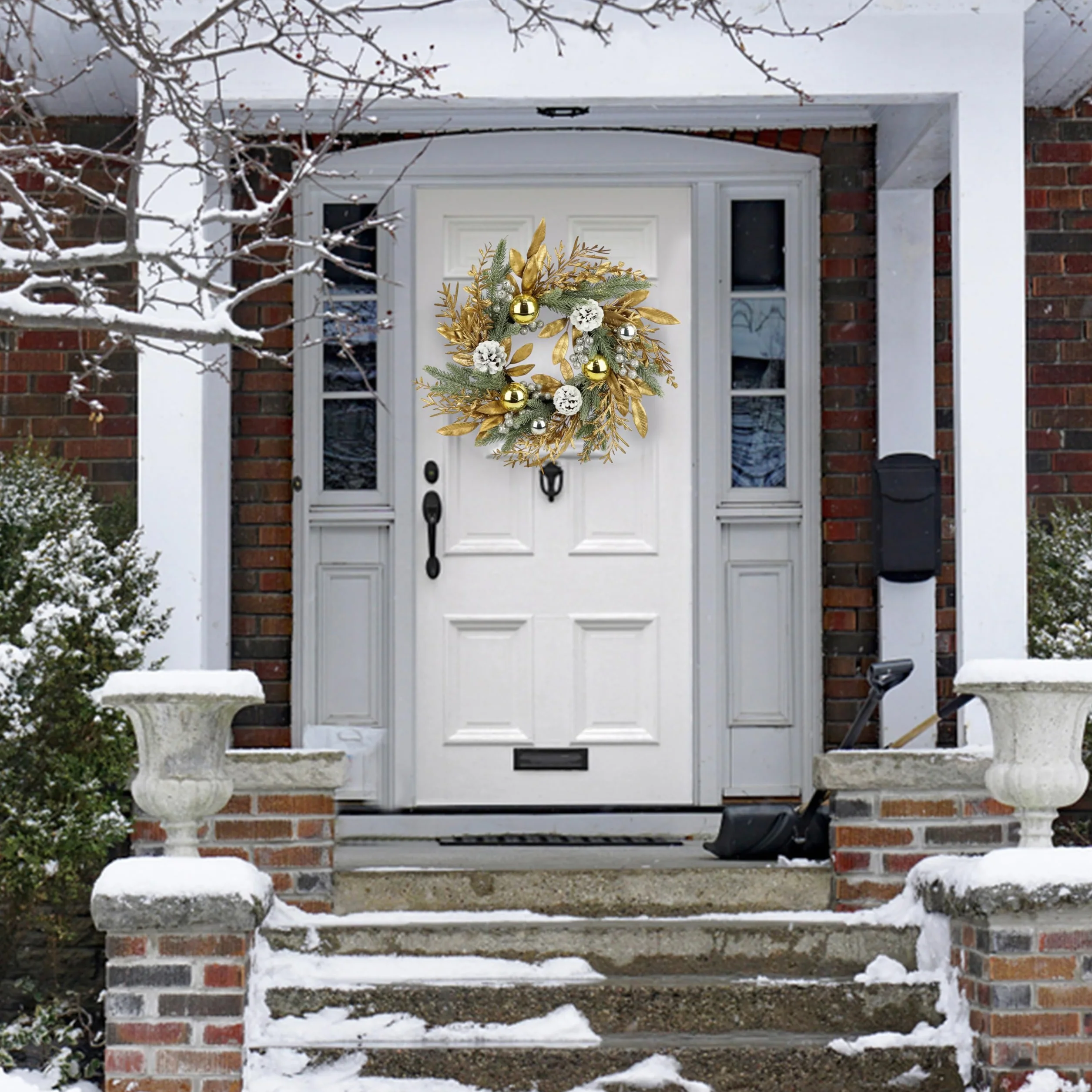 Zavothy Corona de Navidad de 50 cm, Corona de Puerta Artificial de Navidad con Piñas y Bolas de Navidad, Corona de Adviento, Decoración de Navidad, Dorado