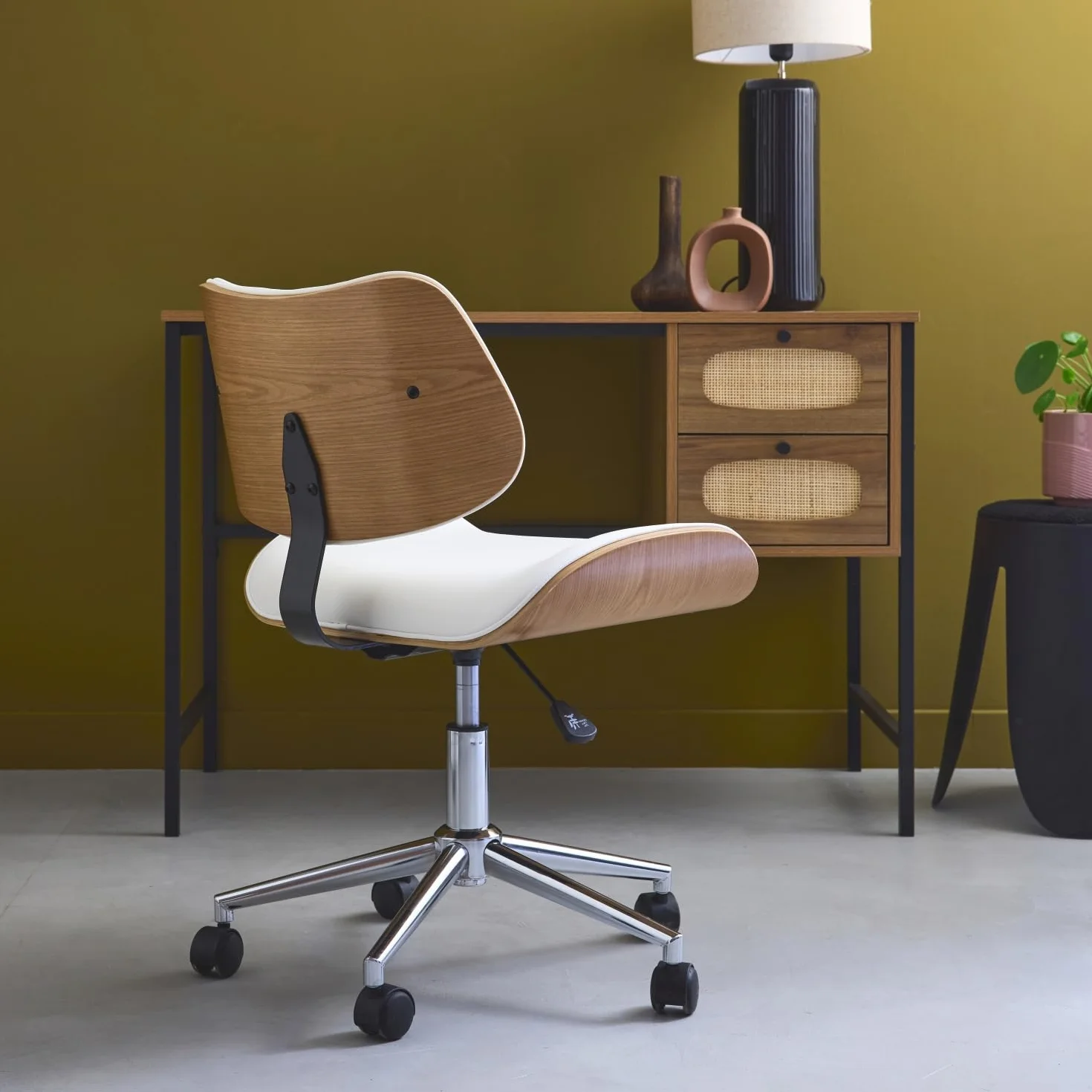 sweeek-Silla de Oficina con Ruedas, Madera Curvada y Acabado en Polipiel, Karen, Blanco, 52x53x88 cm