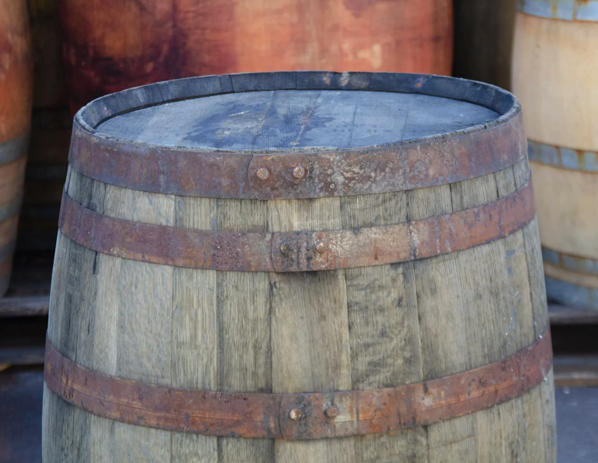 Temesso Barril de Madera Usado, auténtico Barril de Whisky escocés para decoración - Barril Mesa para Bar