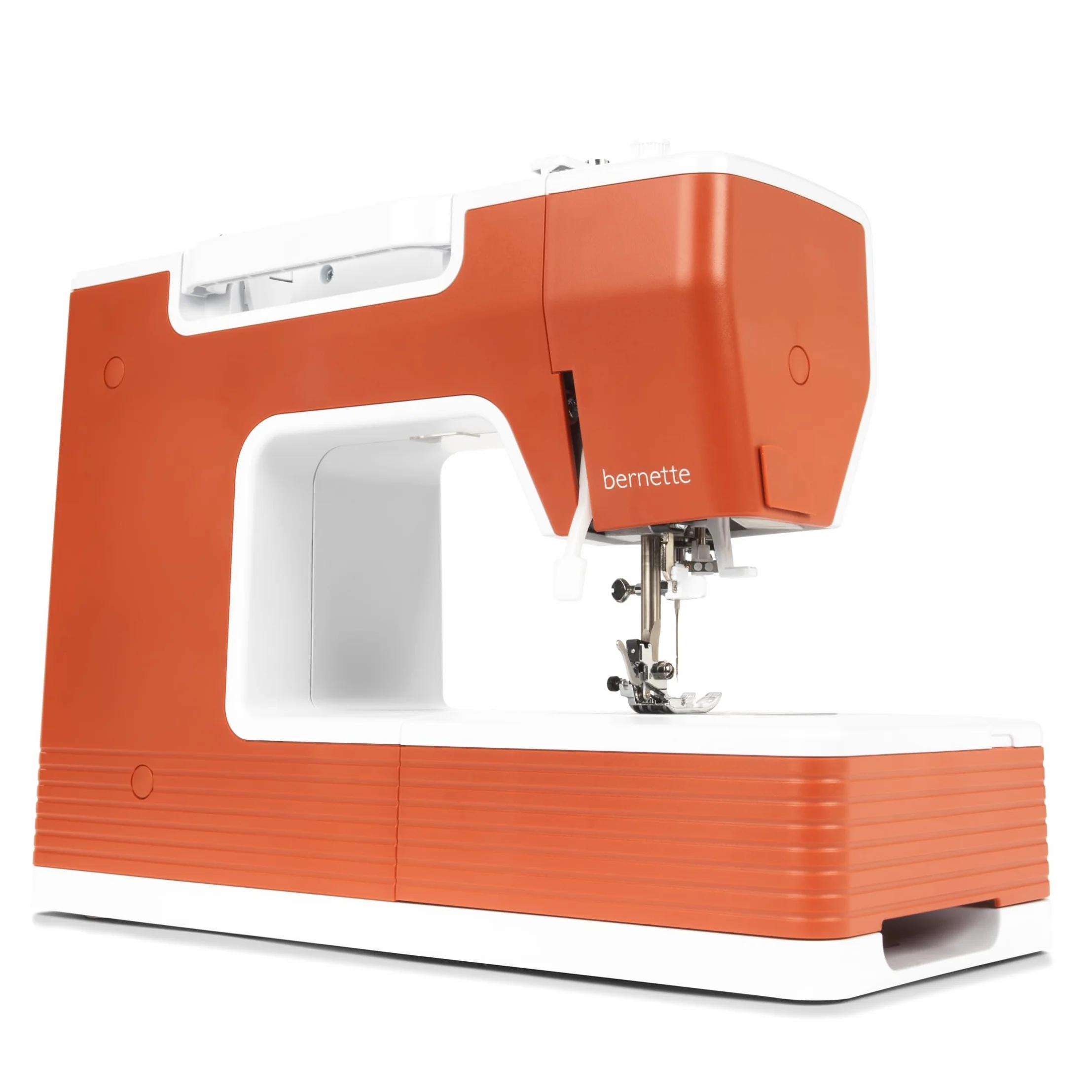 Bernette B05 Crafter Máquina de coser portátil | 30 puntos, 6 pies prensados, luz LED | Acolchado y bordado robustos | Punto ajustable | Aguja, enhebrador, uso principiante y