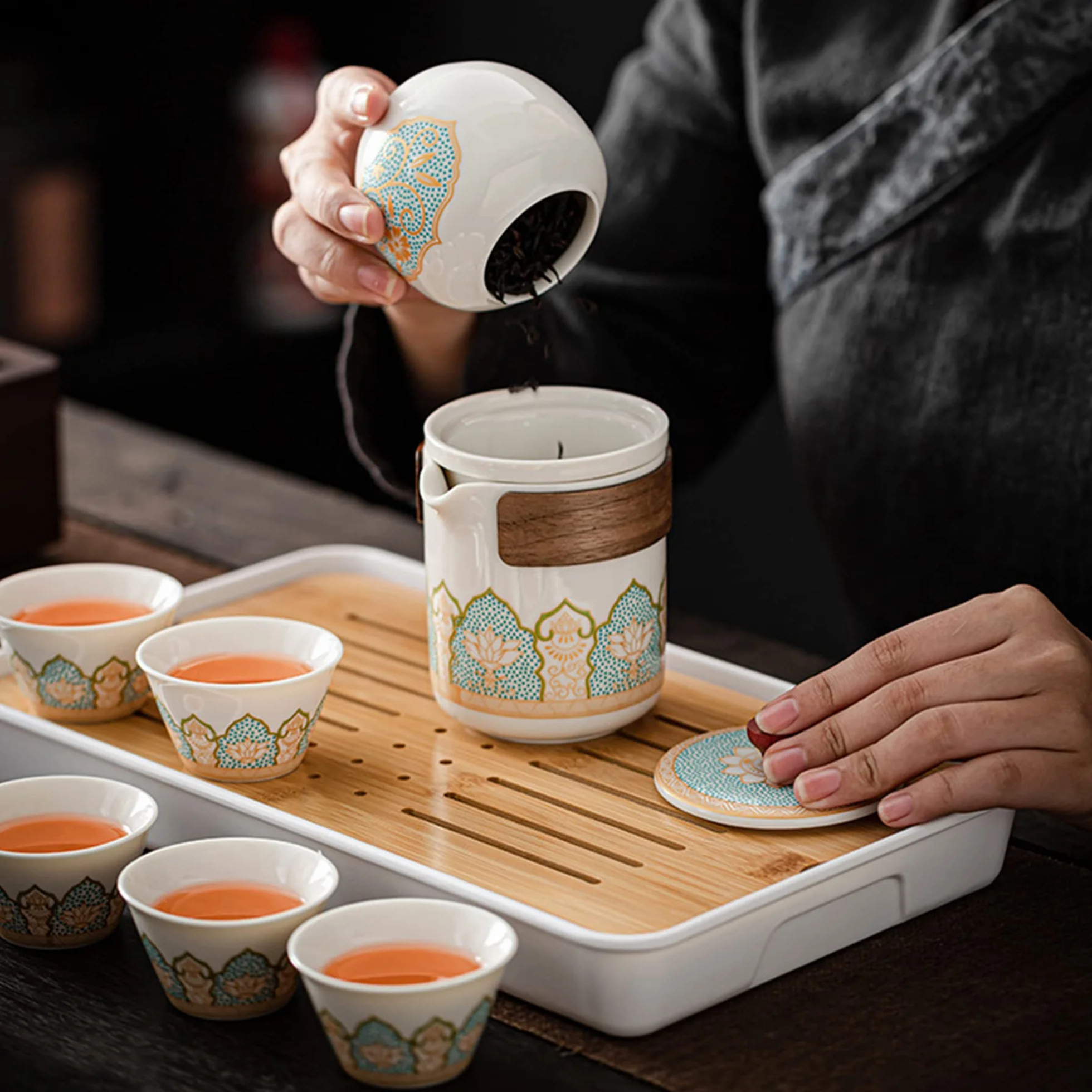 fanquare Tetera de Porcelana China con Colador, Juego de Té de Cerámica Kungfu con Bolsa de Viaje, Lata de Té y Tabla de Té, Juego de Té Floral para Adultos, Blanco