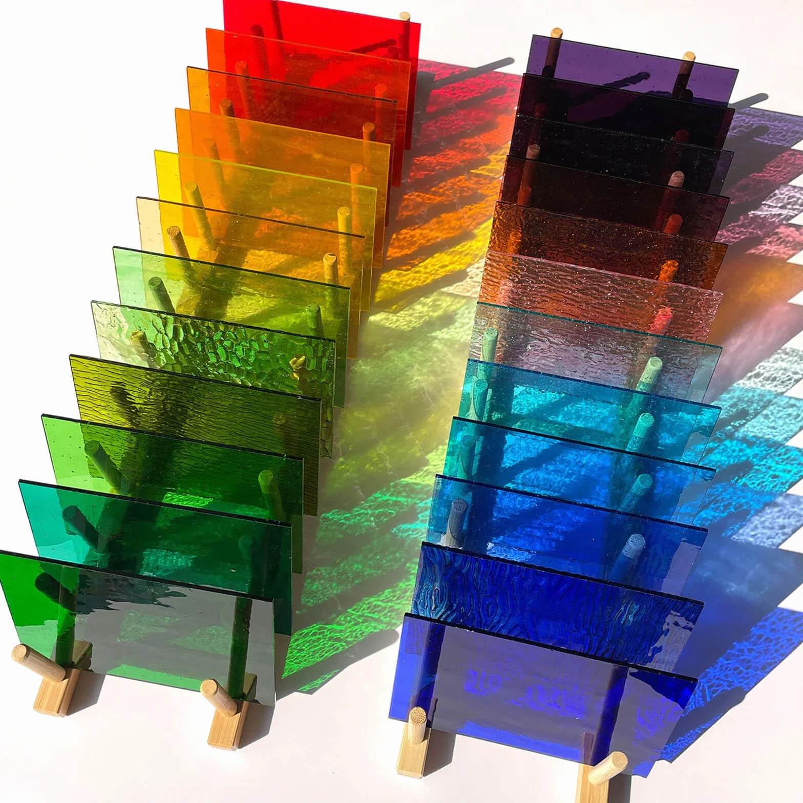 LITMIND Paquete variado de 24 láminas de vidrio tintado transparentes de 10,16 x 15,24 cm, arte de vitral de catedral, ideales para manualidades, como suministros de mosaico y proyectos de vitrales