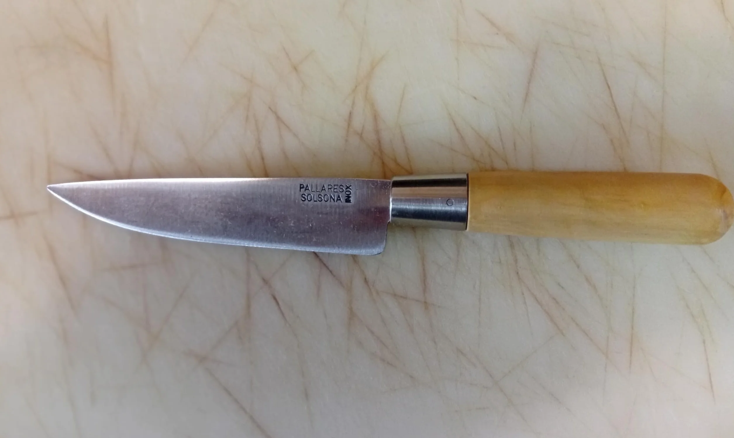 *UNA UNIDAD* PALLARES SOLSONA Cuchillo de Cocina, Modelo CASTELLVELL, Mango Madera DE BOJ 10cm. con VIROLA Reforzada