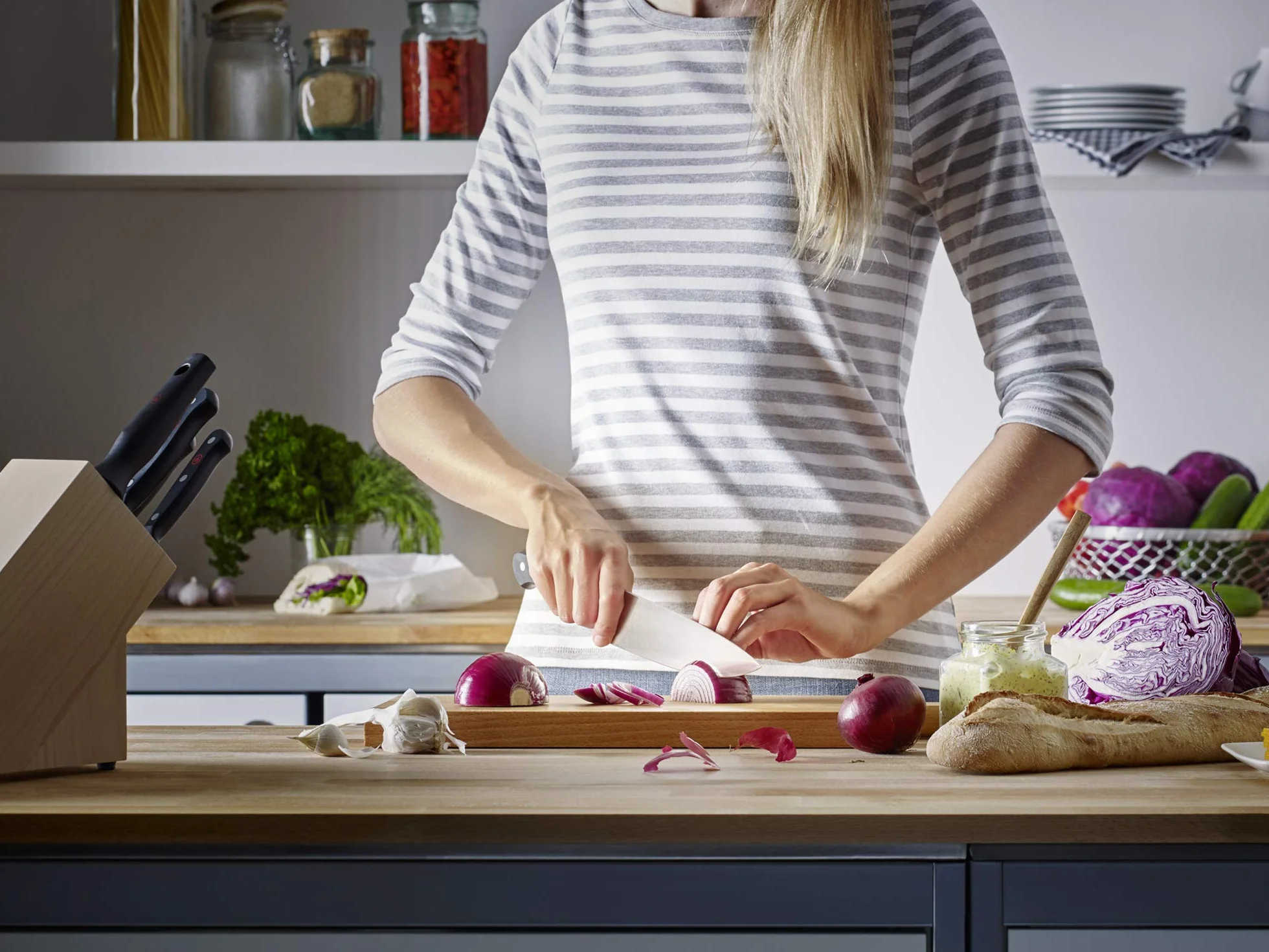 Wusthof Gourmet (1025044820) - Cuchillo de Chef, Longitud de Hoja 20 cm, Acero de Calidad, Inoxidable, para Lavavajillas, Cuchillo de Chef Filoso
