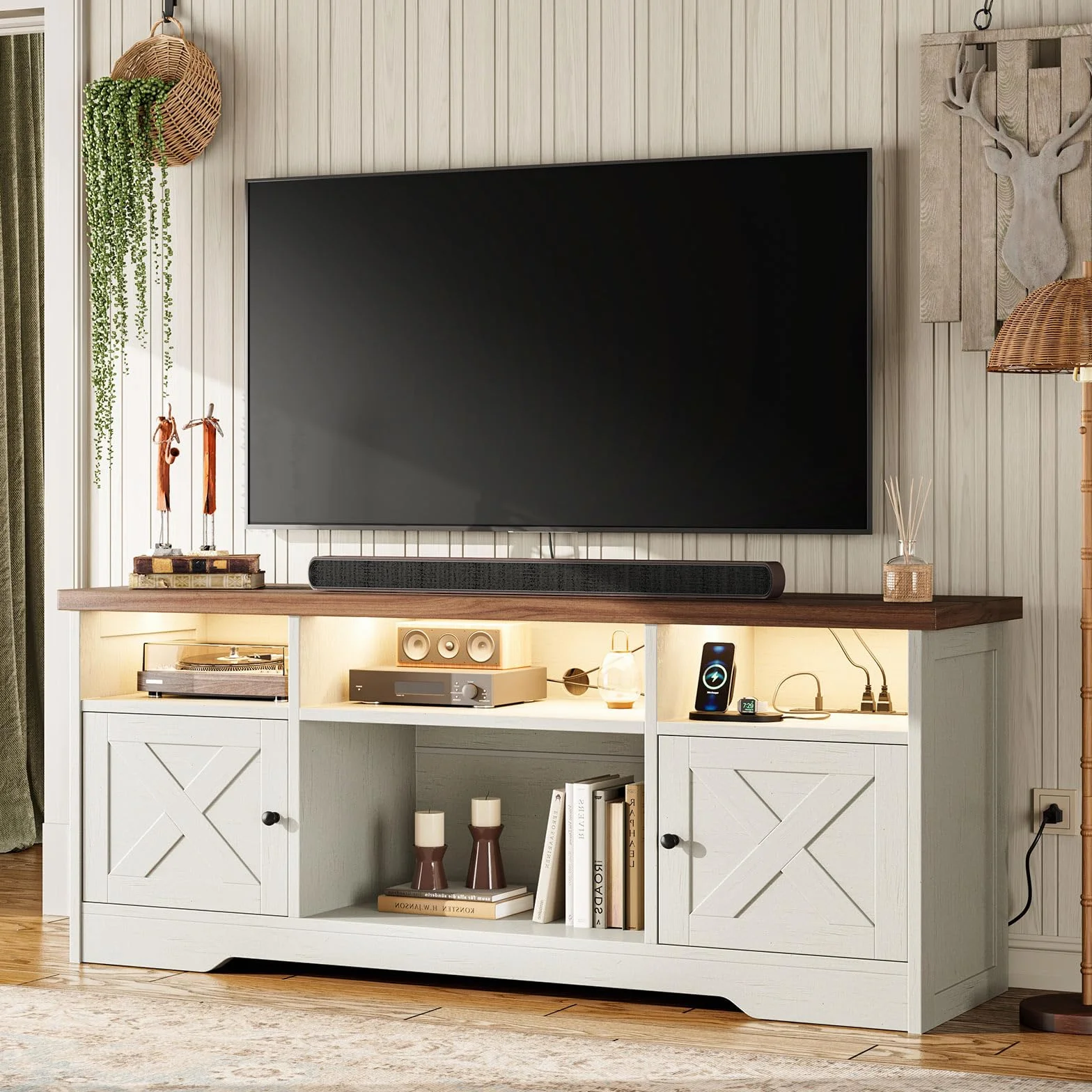 Coleshome Mueble TV Salon, Mesa TV con Enchufe y USB y LED, Muebles de Salon con 4 Compartimentos Abiertos y 2 Armarios, Apto para Salón y Dormitorio, 150 x 35 x 65 cm, Blanco y Nogal