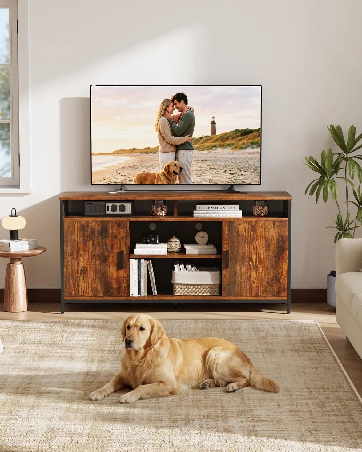 ELUCHANG Mueble de TV, Mesa de TV para Salón, con Estantes Ajustables, para Televisores de hasta 65 Pulgadas, Estilo Industrial, 140 x 40 x 71 cm, Marrón Rústico y Negro