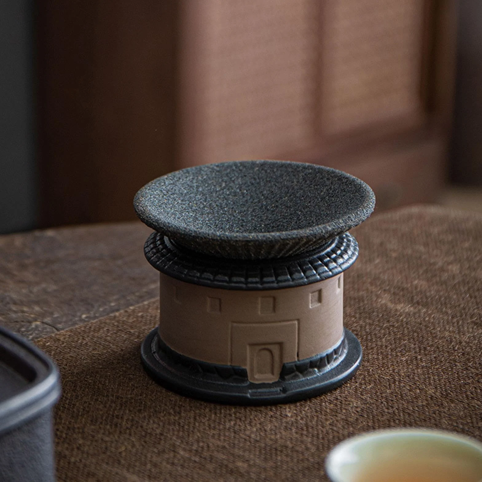 Colador de té – Casa divertida microporosa de cerámica – Pequeño colador de té suelto infusor – para el hogar, cocina, apartamento, dormitorio, restaurante, comercial, camping, picnic, viajes al aire