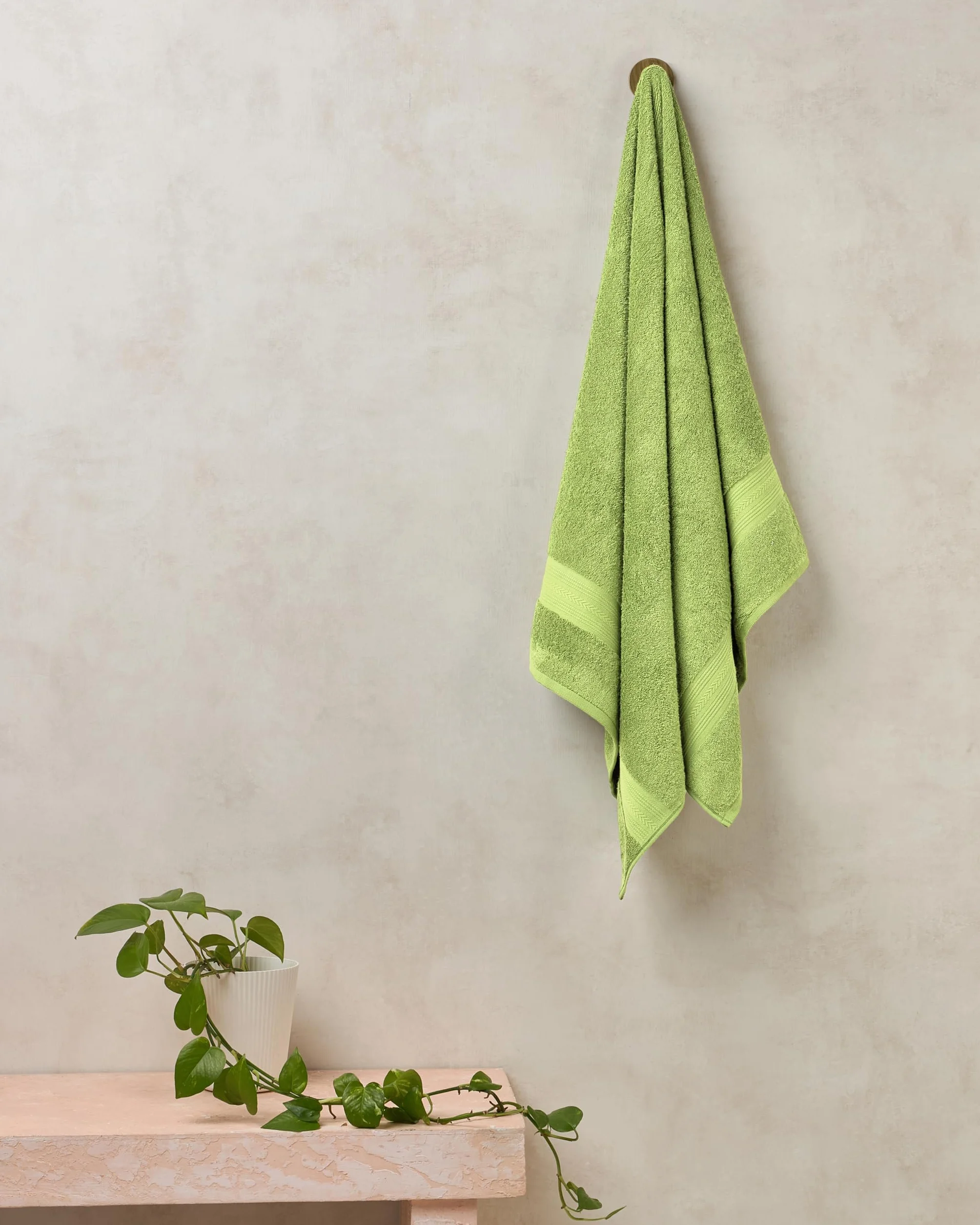Himeya Toallas de baño 100 % algodón, toalla de baño de tamaño grande, 500 g/m², 1 toalla de baño para hombres y mujeres, 70 cm x 140 cm, color verde oliva