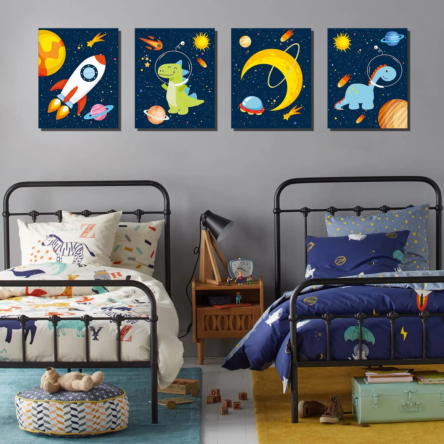KAIRNE Póster de lienzo de pared de dinosaurios del espacio exterior, juego de 4 (12 x 16 pulgadas, enmarcado) planeta astronauta, decoración de cohete para habitación de niños, habitación de niños,