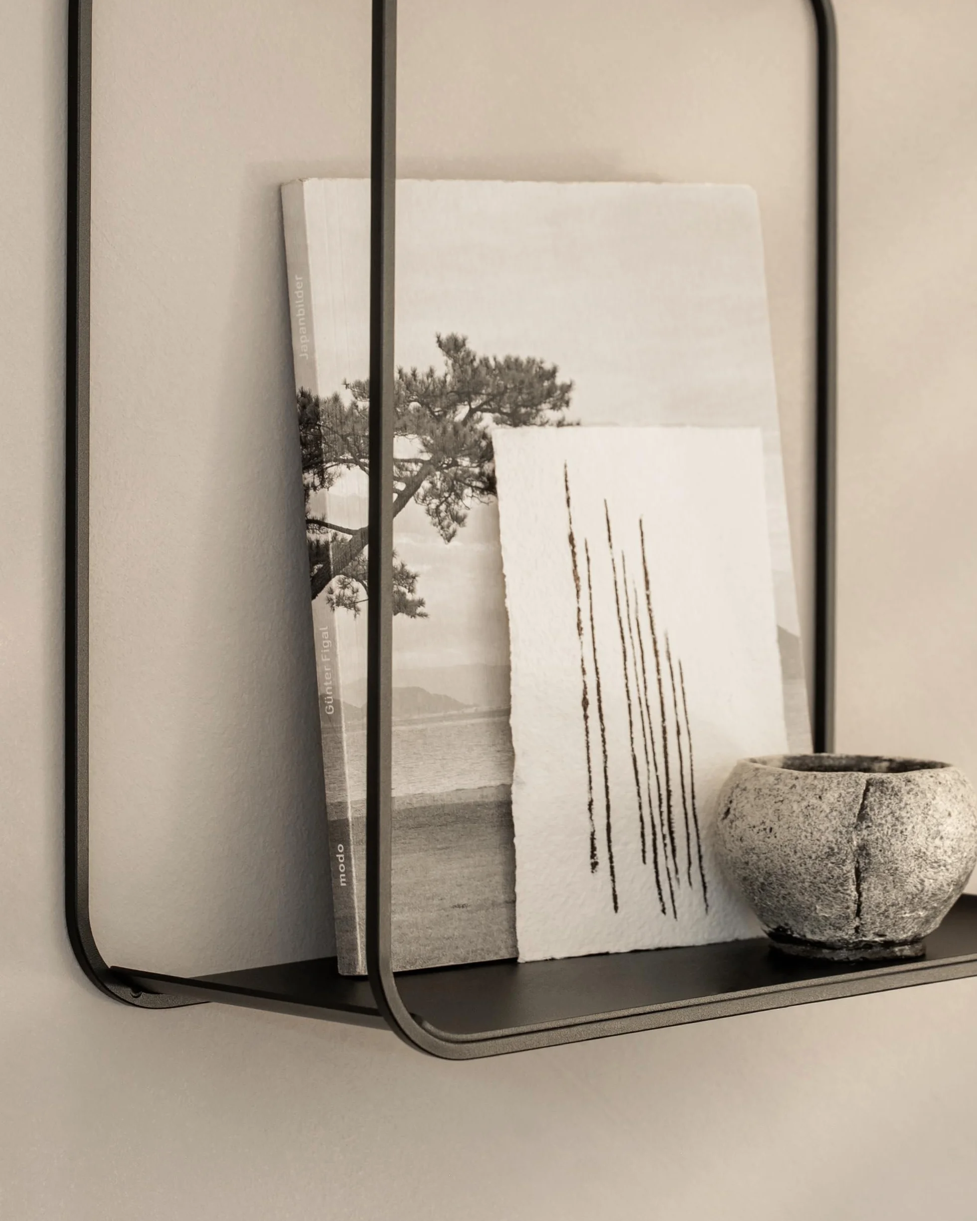 Kazai. Set Estantería de Pared 'Noora' | 3 Baldas Flotantes de Metal con Diseño Moderno | Decoración y Almacenaje para Salón, Pasillo, Cocina o Dormitorio | Negro