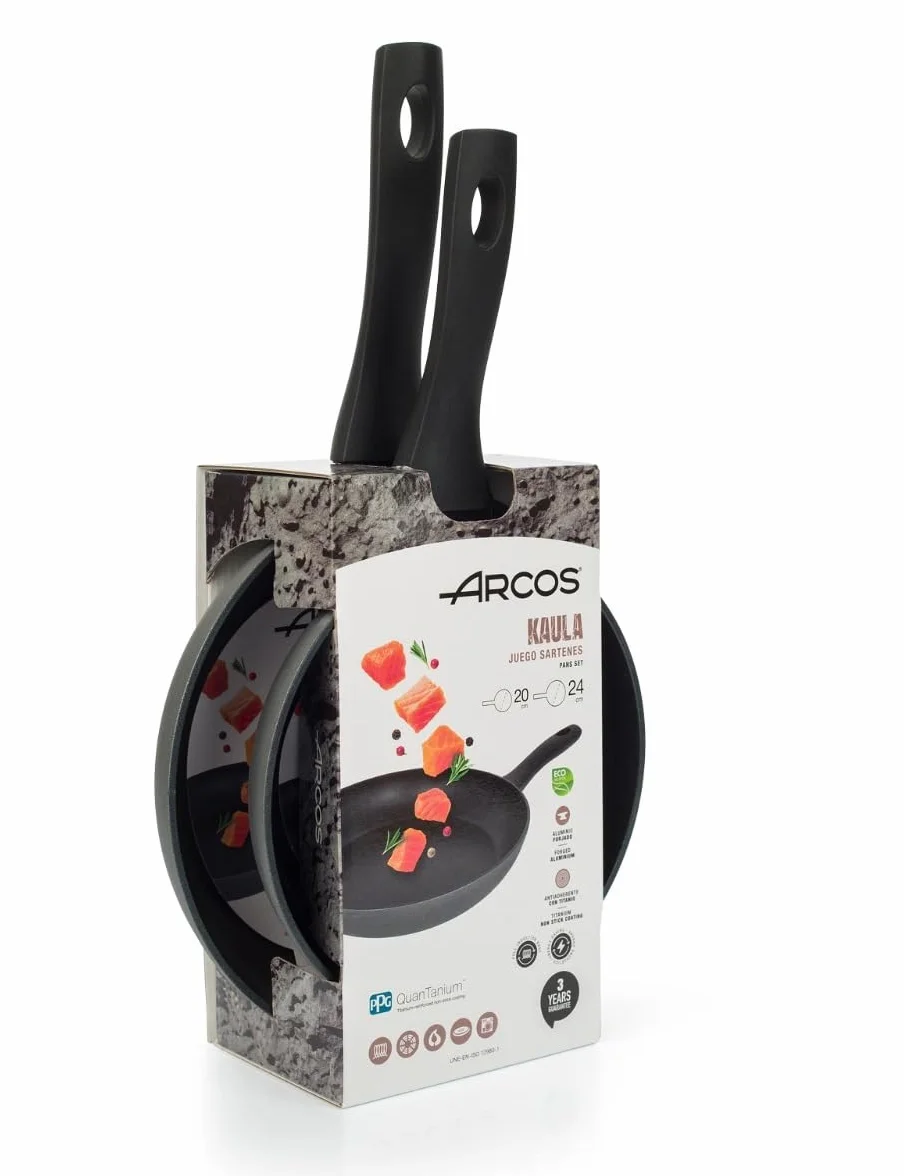 Arcos Serie Kaula | Lote de Sartenes 20 y 24 cm | Aluminio Forjado | Recubrimiento QuanTanium | Apta cualquier cocina | Mango Efecto Frio | Sistema ahorro energético | Apta lavavajillas | Color Negro | Recubrimiento QuanTanium, apta para cualquier cocina.