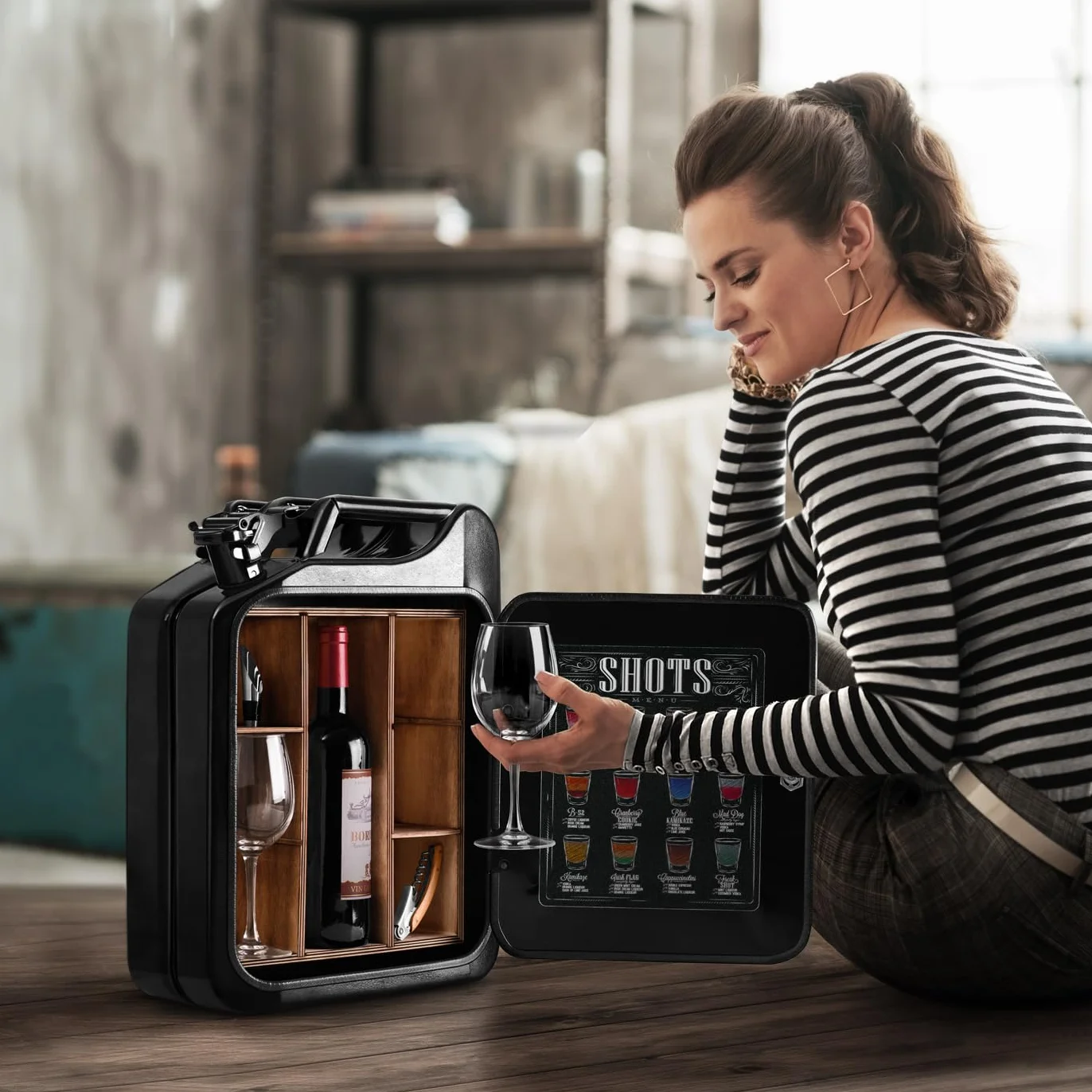 Maverton Whisky Mini Bar Cabinet 20 l - Gabinete de Bar Personalizado con Clave - Compacto para Viajes- Regalos Originales para Hombre Padre Amigo Abuelo Marido Jefe Día del Padre