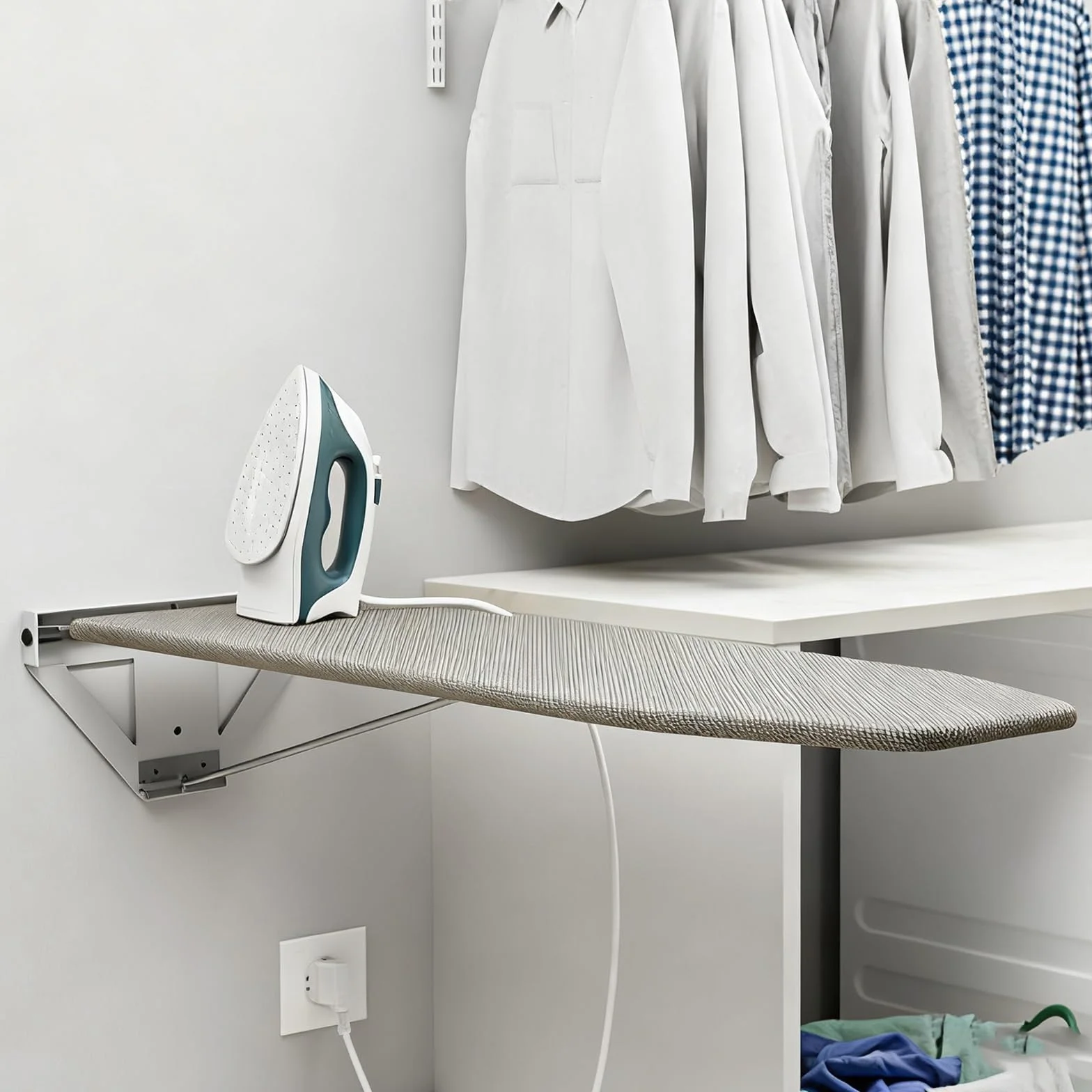 Mesa Planchar Plegable de Pared, Compacta y Compacta Tabla de Planchar para Lavandería, Ironing Board con Soporte Metálico