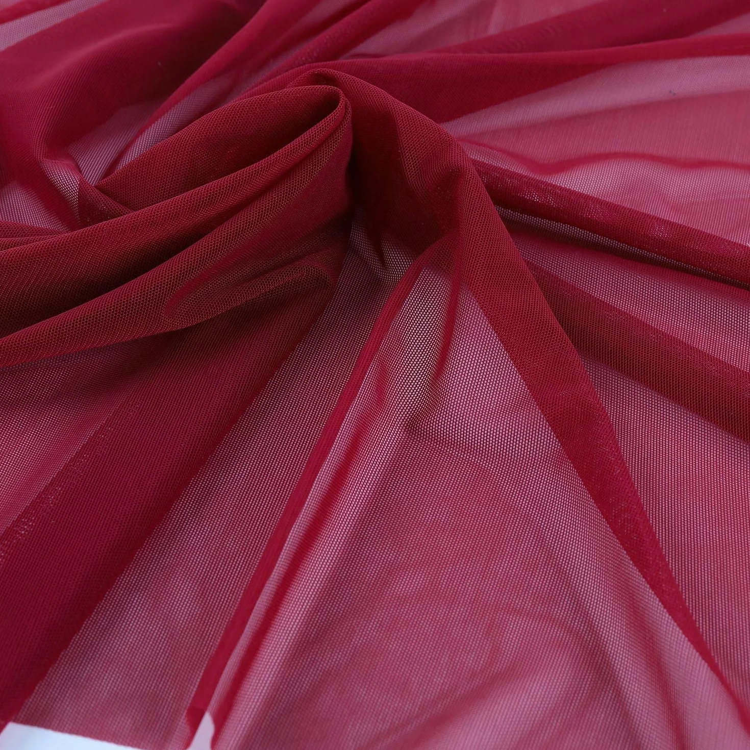 Tela de red elástica superfina de 4 vías, nailon y elastano, malla ligera, transparente de 60 pulgadas de ancho, un continuo de 5 yardas (rojo vino)