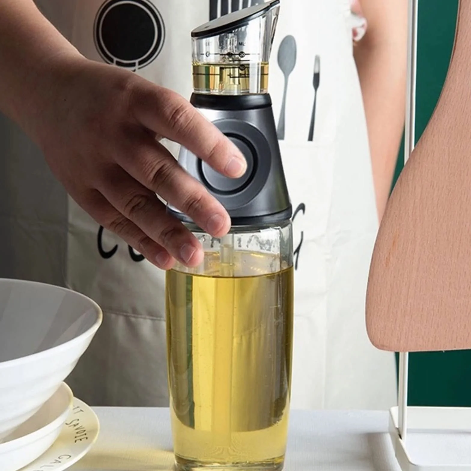 Tarros de especias Botella de vinagre con vertedor de vinagre sin goteo, controla fácilmente la ingesta de grasa. Dispensador de aceite, botella dispensadora de aceite de medición de presión
