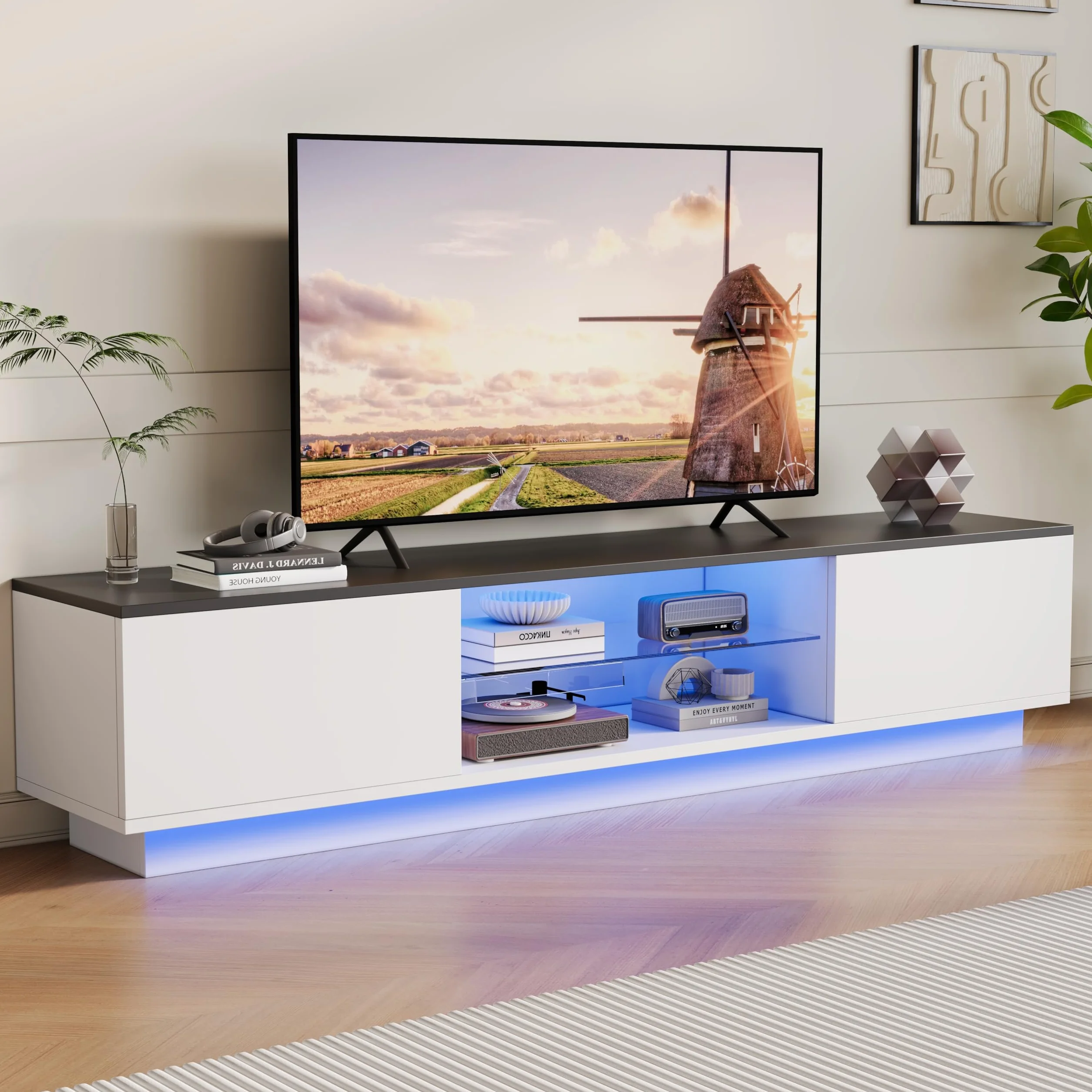 Mueble TV de 140 cm de longitud, mueble Tele blanco con LED, estantes abiertos de cristal, mueble de TV moderno, soporte de TV de hasta 60", banco de TV para salón dormitorio