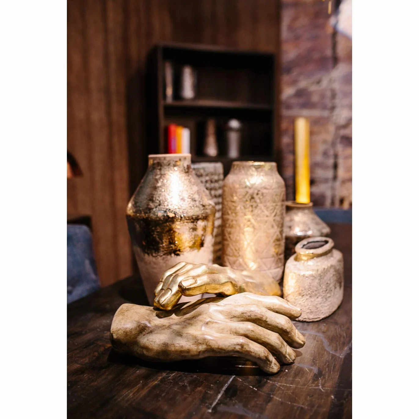 Kare Design objeto deco Mano Oro, escultura mano, deco salón, deco figura, accesorio, deco para estanterías o aparadores, deco escultura, decoración, 35cm
