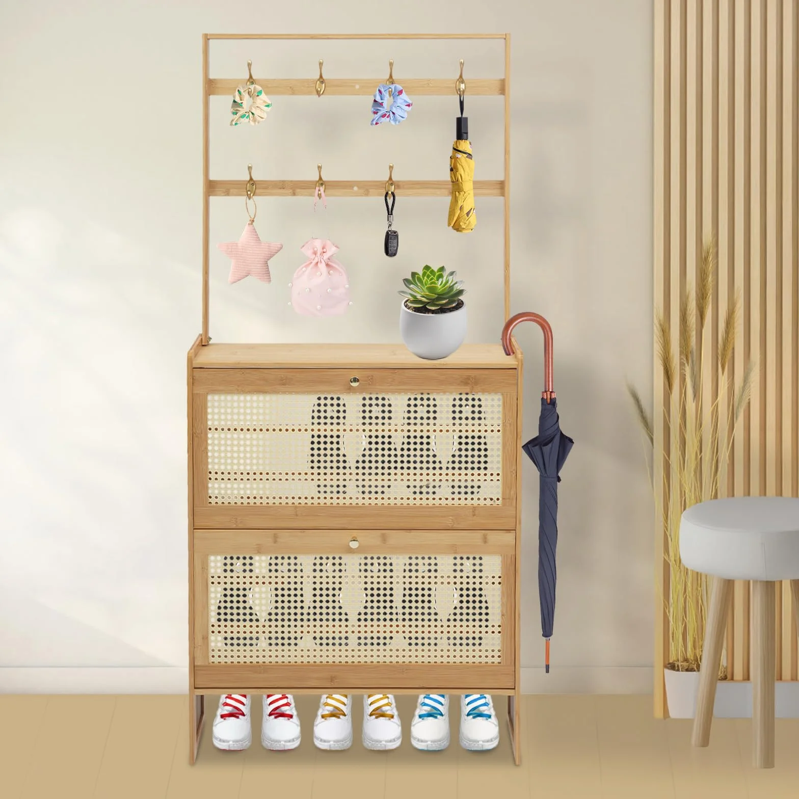 Mueble de zapatos de dos niveles para almacenamiento de zapatos con puerta batiente y ganchos para zapato, bambú, estante de almacenamiento, antipolvo, para entrada/pasillo/familia