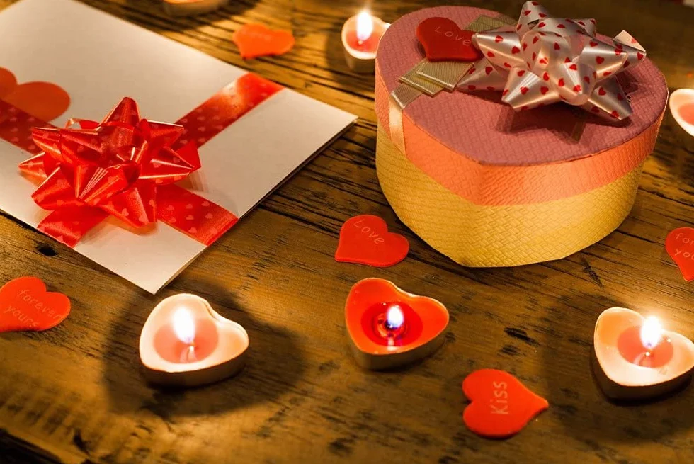 THE TWIDDLERS 50 Velas Rojas en Forma de Corazón para San Valentín, Decoración Romántica, Centro de Mesa