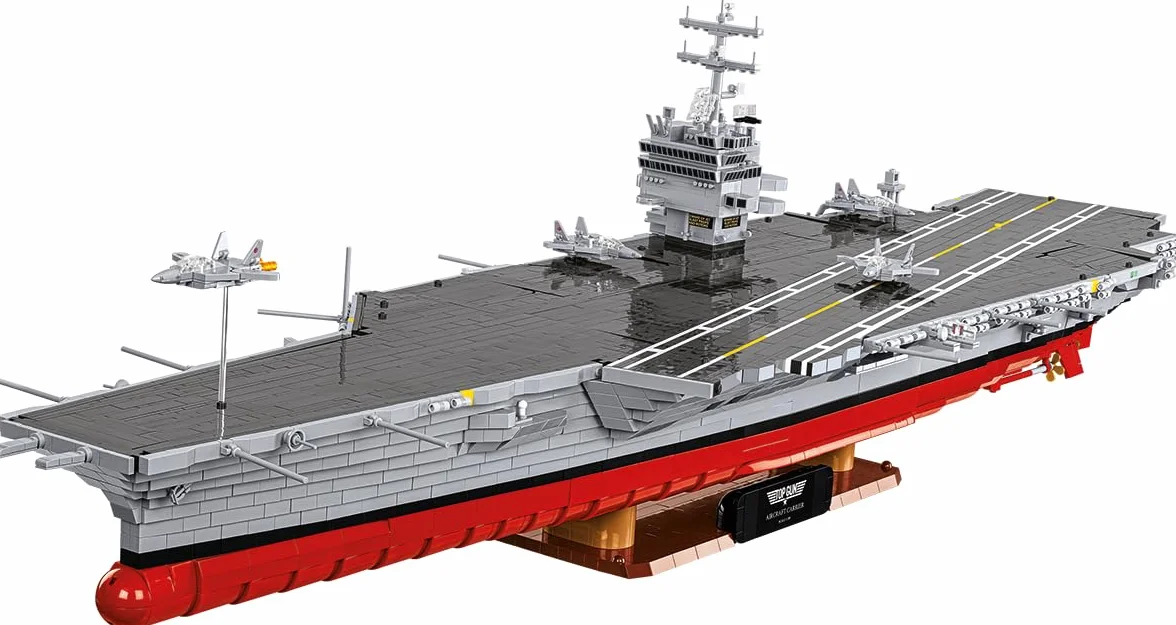 Aircraft Carrier Scale 1:300 6130 pcs Box: 79,5 x 24,4 x 35,0 cm Top Gun