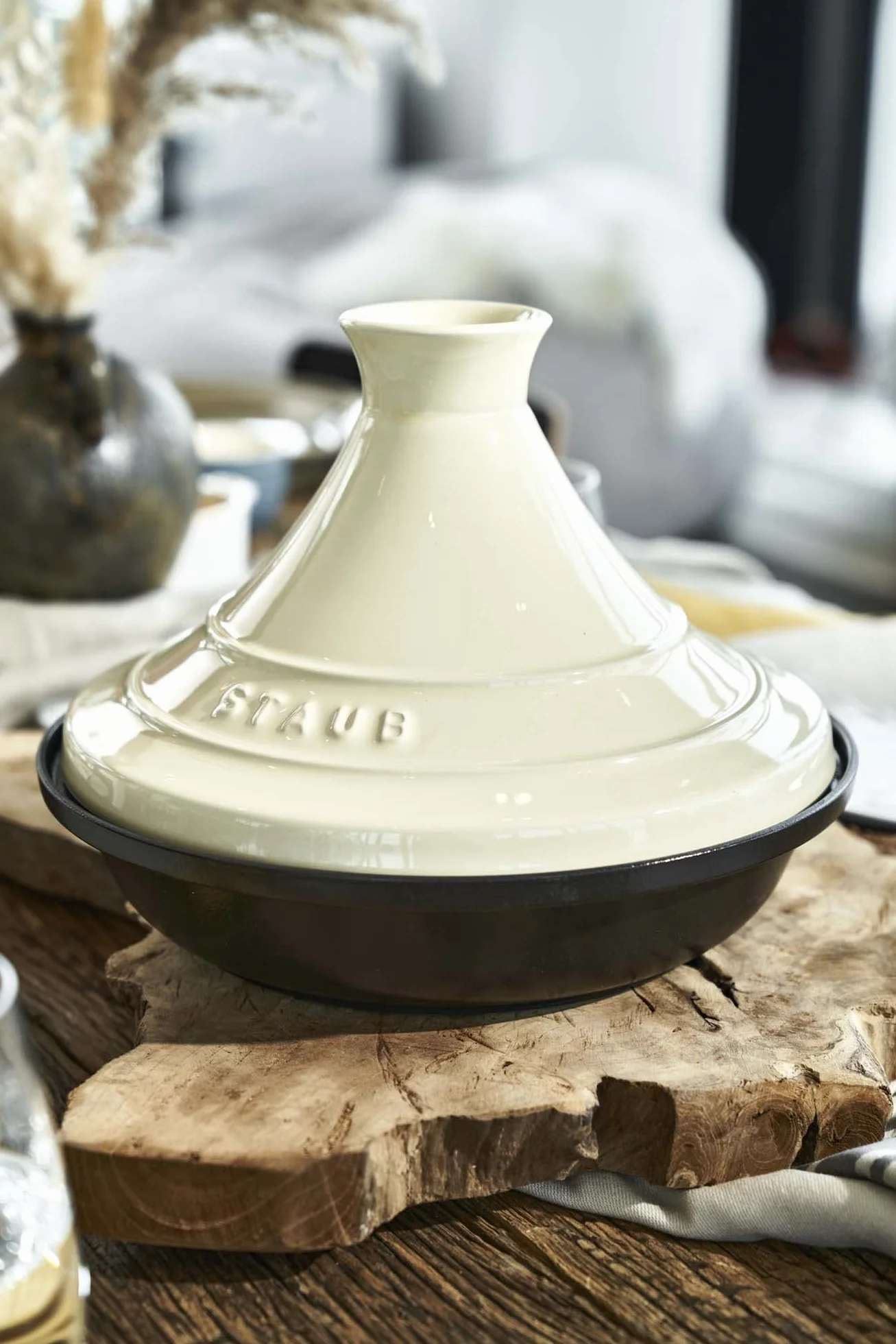 Staub Tajine Alrededor hierro fundido Crema de color 1pieza(s) - Plato (Alrededor, hierro fundido, Crema de color, 20 cm, 1,6 kg, 1 pieza(s))