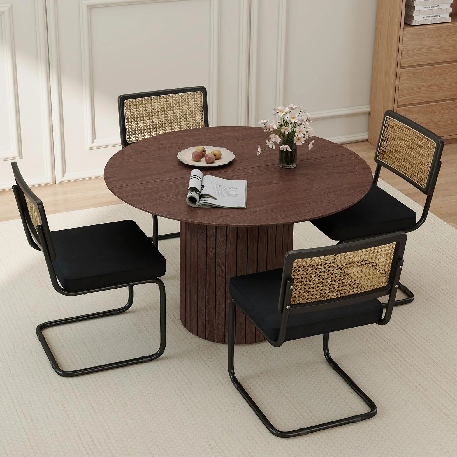 GrandCA HOME Pack de 4 Sillas de Comedor con Respaldo de Caña Natural y Base de Acero Metálico, Sillas de Cocina Tapizadas de Ratán,Negro-1