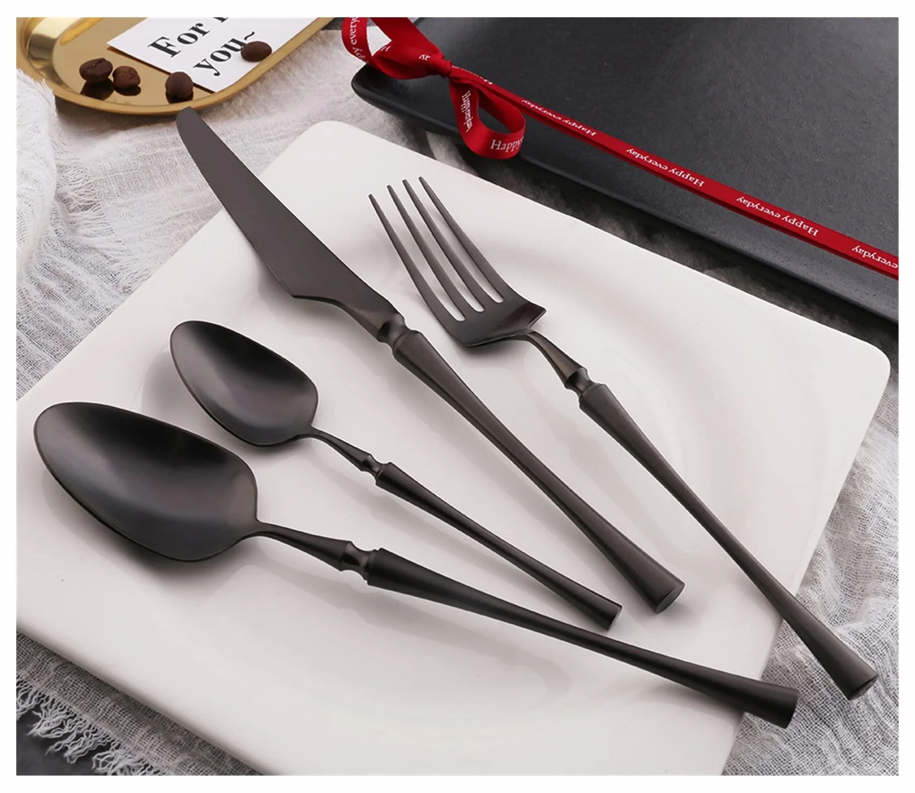 Genérico Juego De Cubiertos De Acero Inoxidable, Cubiertos para Fiestas De 24 Piezas, Cubiertos para Banquetes De Boda, Cuchillo, Tenedor Y Cuchara De Acero Inoxidable Duraderos