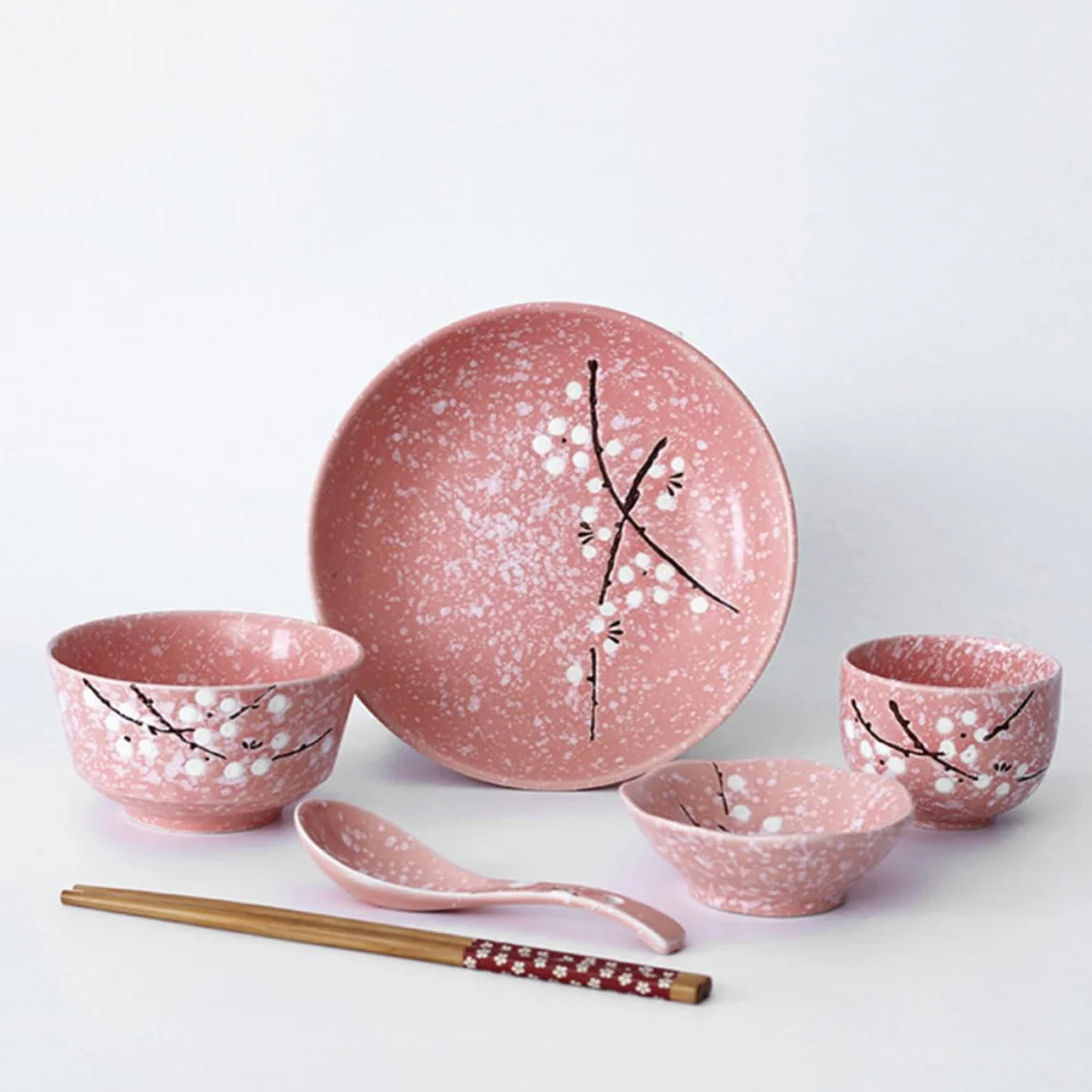SEWACC Juego de Vajilla Cerámica Estilo Japonés para Cena en Casa, Diseño Delicado Japonesa Rosa de 12 Piezas Utensilios de Cocina para Uso Diario y Hotel