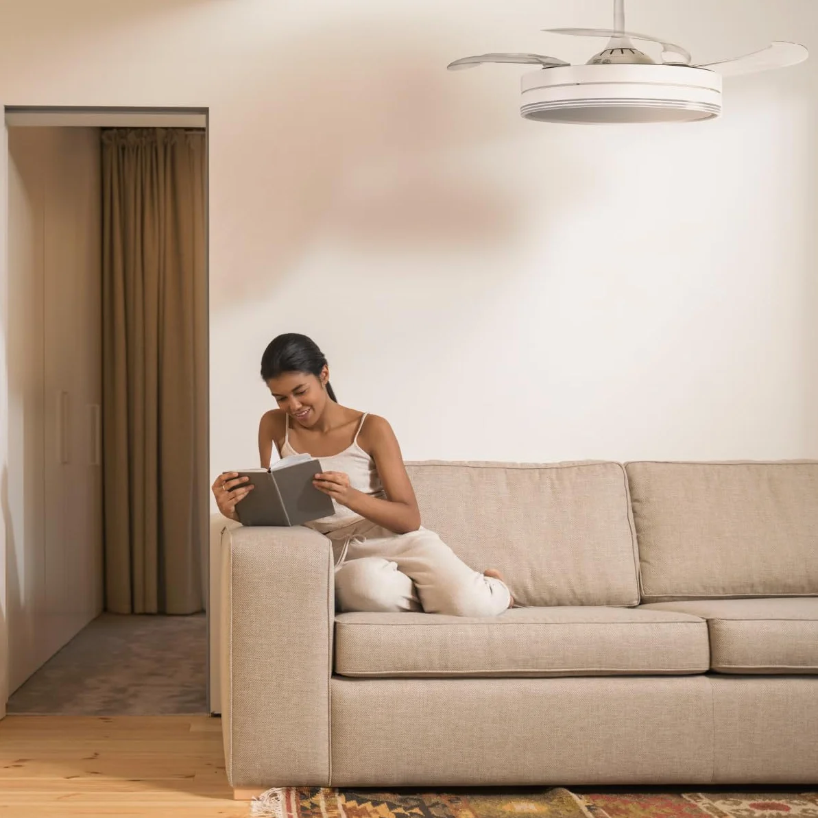 UNIVERSALBLUE VITRIMUR | Ventilador de Techo con Aspas Retráctiles | 6 Velocidades |Luz LED| Motor DC | Silencioso | Modo Invierno | Temporizador | Mando Incluido | Facil De Montar (Blanco)