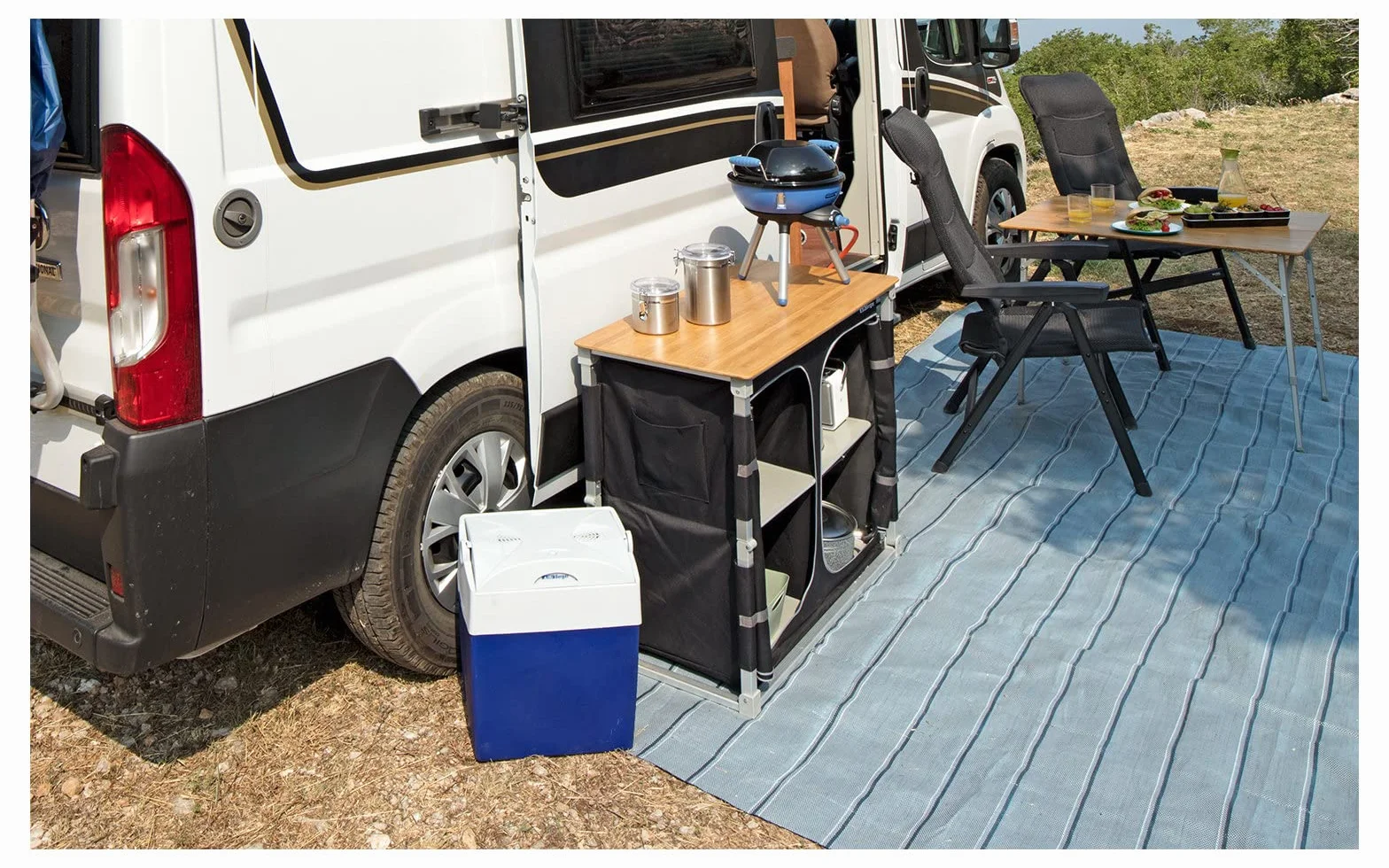 Berger Deluxe | Mueble de Cocina de Camping, Cocina Plegable con Encimera de Bambú, Armario de Almacenamiento con 4 Compartimentos, Protector de Viento y Bolsa de Transporte, Estructura de Aluminio