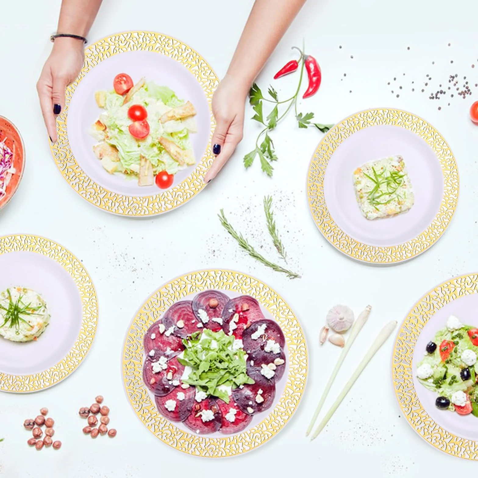 AKOLAFE 50 Piezas Platos Plástico Dorado, Platos Reutilizables con Borde Dorado 19 cm y 26 cm para Bodas Fiestas Cumpleanos Cena Postre Mesa Evento Decoración