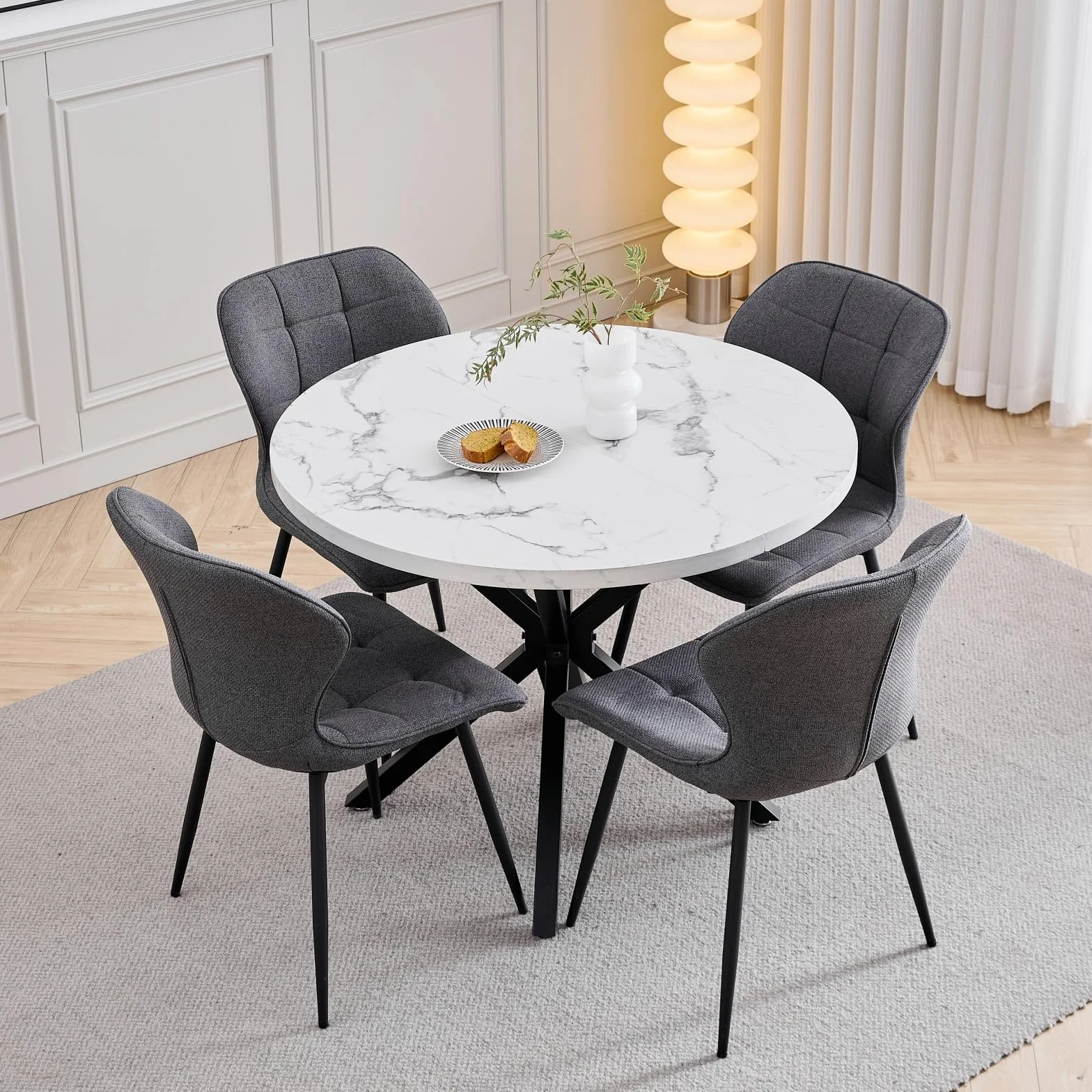 GrandCA HOME Juego de Mesa y Sillas de Comedor, 4 Sillas de Lino Color Gris Oscuro y una Mesa de Comedor Redonda Moderna de 100 cm, Ideal para Cocina, Salón y Cafetería (Diseño de Mármol Blanco 1)