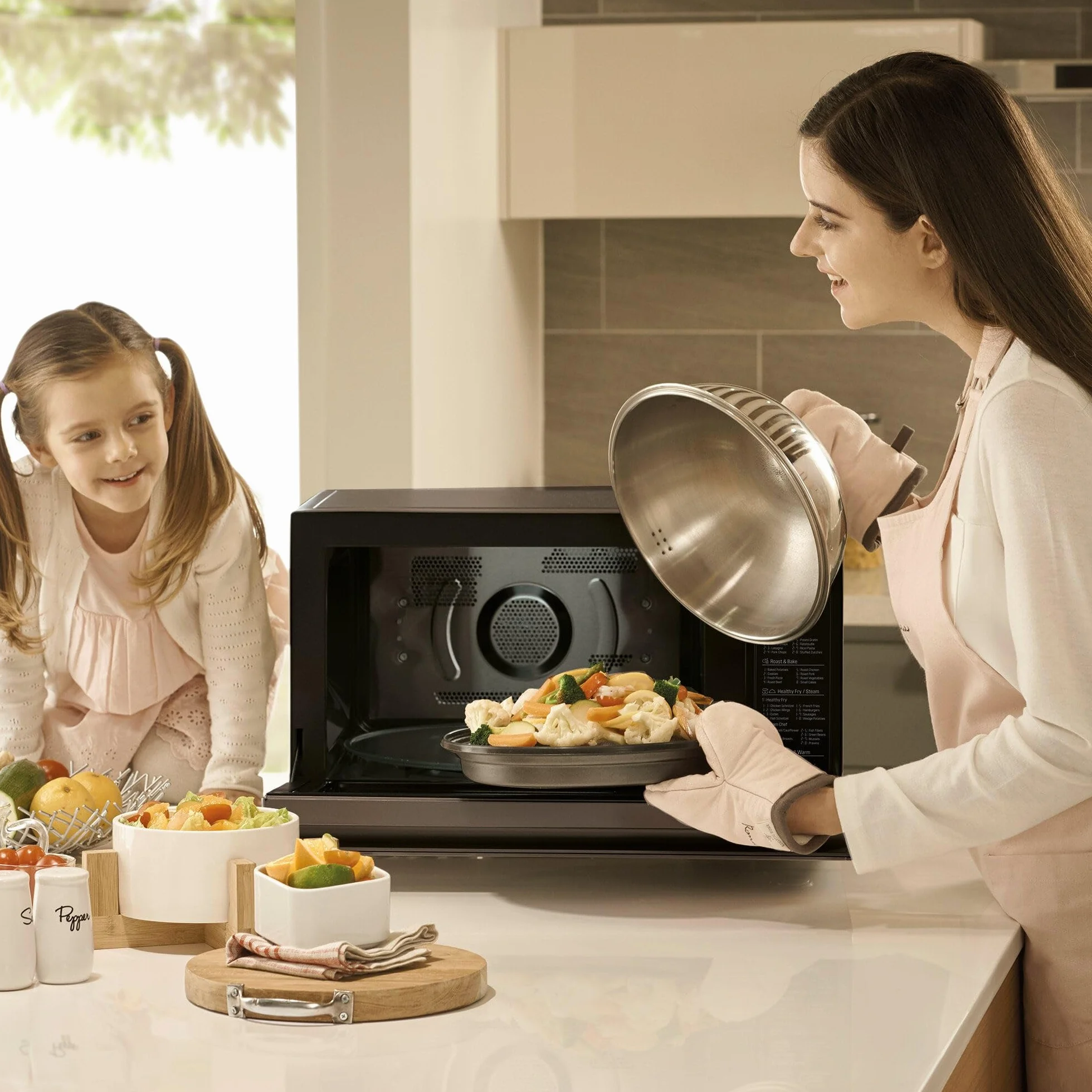 LG Horno Microondas 4 en 1 39L 1100W Smart Inverter Negro