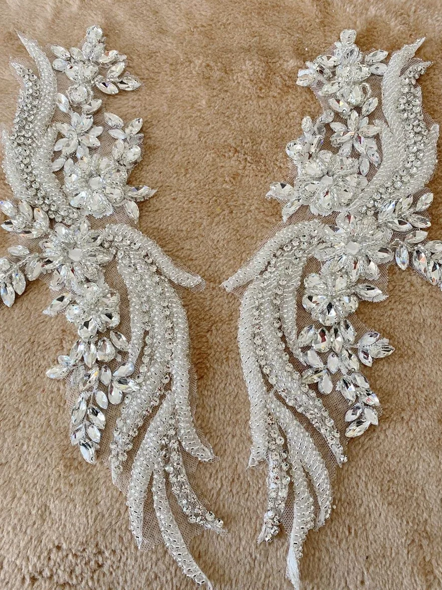 Apliques de encaje con diamantes de imitación para coser a mano, accesorios de decoración en forma de ala, parches de un par