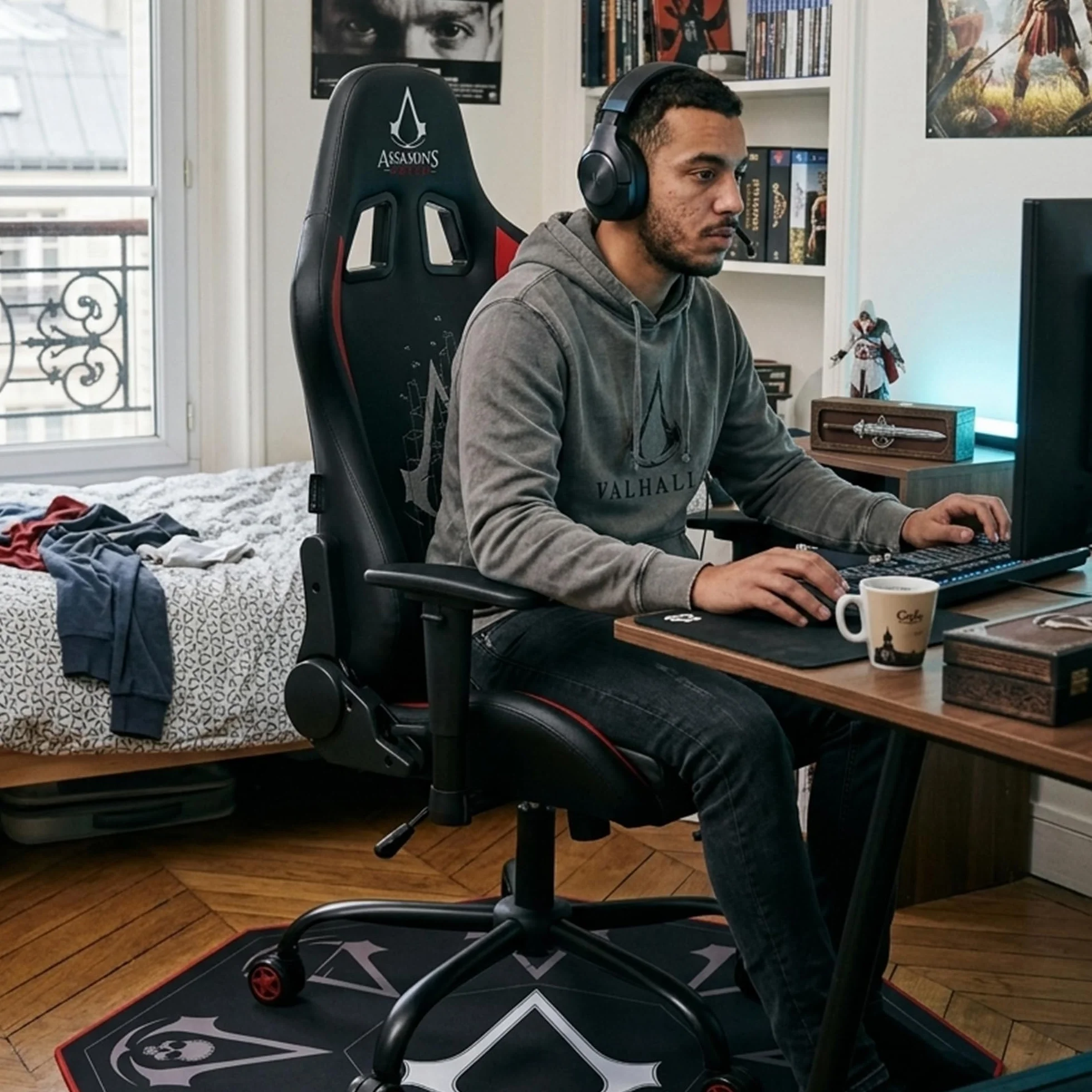 Subsonic - Silla Gaming Assassin'S Creed - Silla de Oficina Ergonómica con Espuma de Alta Densidad, Respaldo Reclinable y Reposabrazos 3D Ajustables - Altura Ajustable - Negro