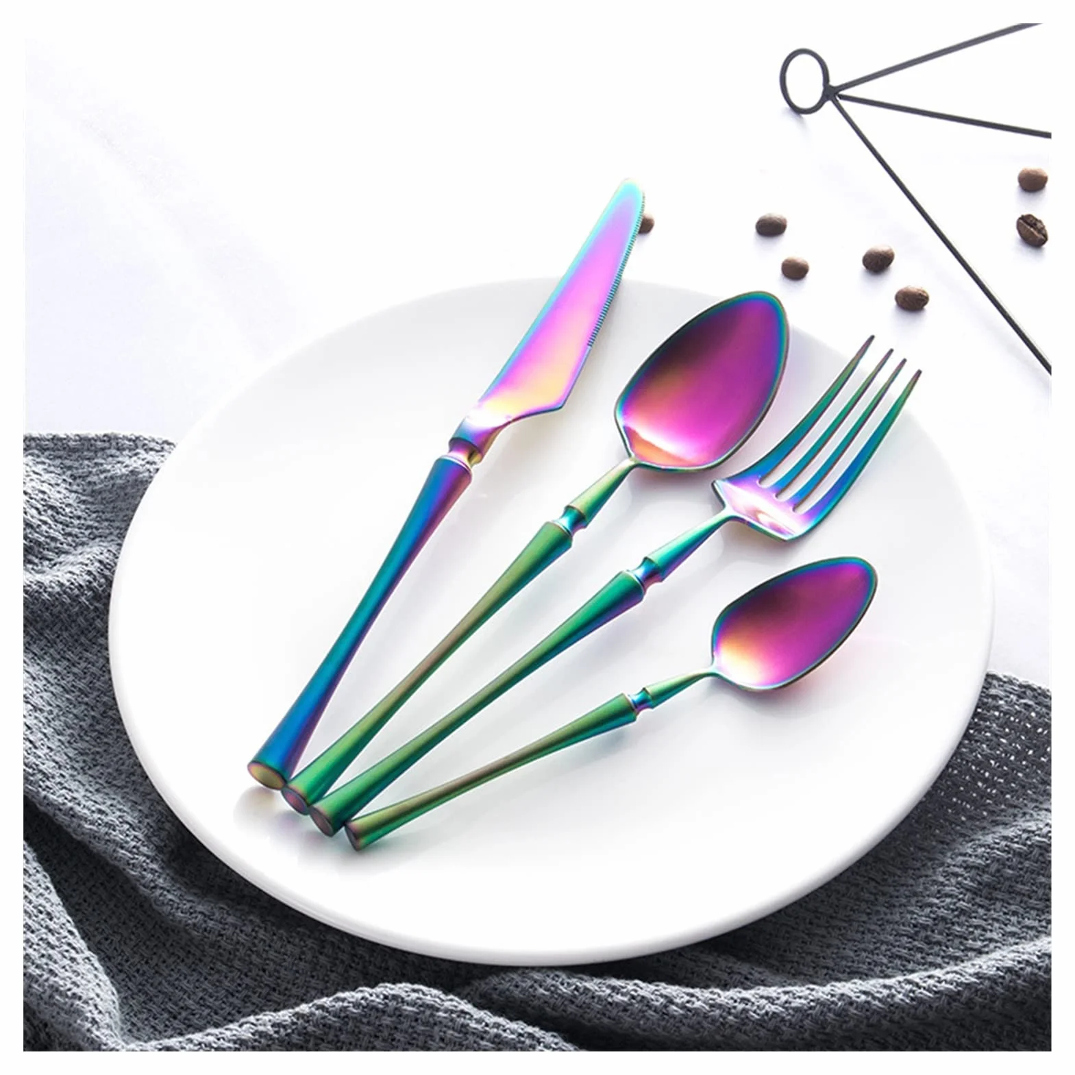 Genérico Juego De Cubiertos De Acero Inoxidable, Cubiertos para Fiestas De 24 Piezas, Cubiertos para Banquetes De Boda, Cuchillo, Tenedor Y Cuchara De Acero Inoxidable Duraderos