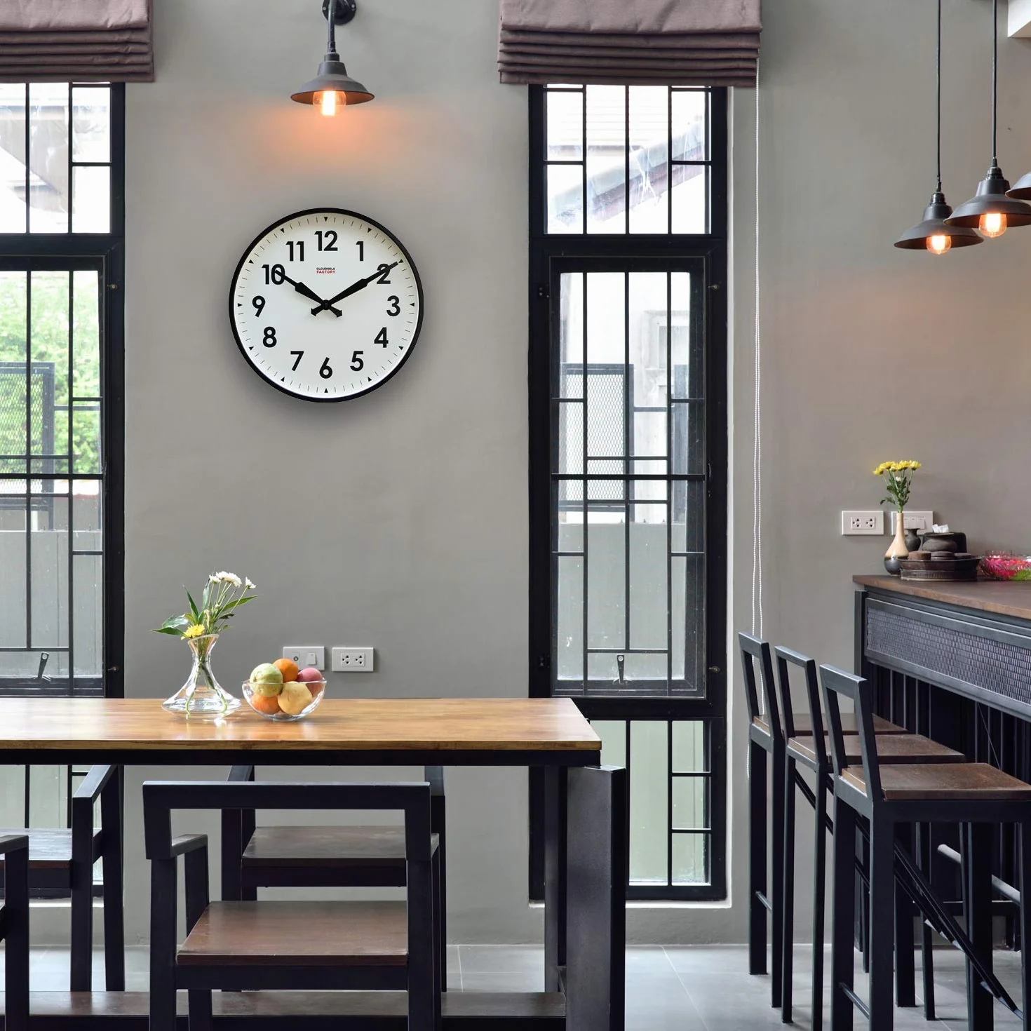 Cloudnola Reloj de Metal, Estilo Industrial, Reloj de Pared de diseño contemporáneo, Movimiento de Cuarzo silencioso, Negro