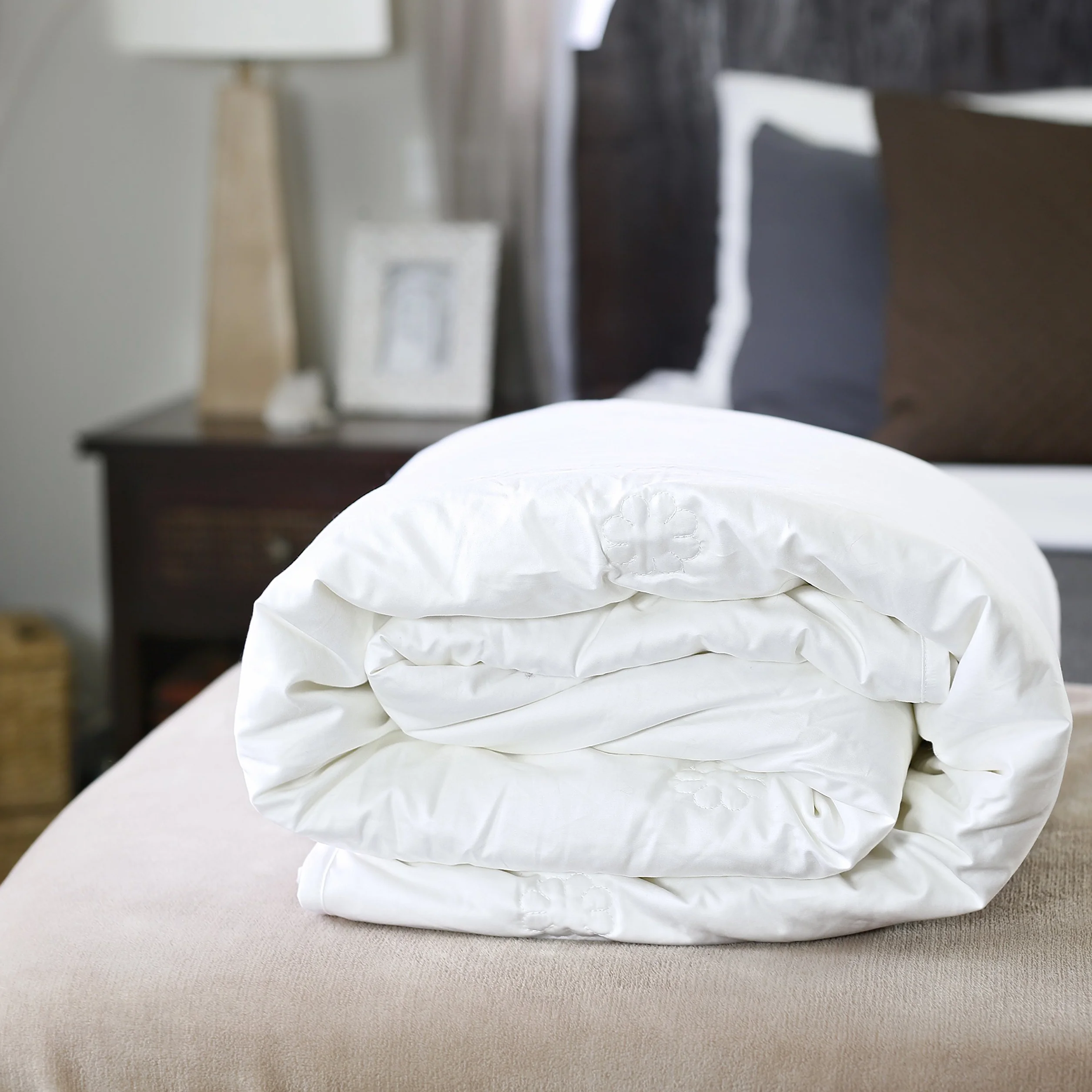 Silk Bedding Direct. Lujo Colchón Topper Relleno de Seda de Morera de Hebra Larga con Forro Elástico Incorporado. Individual (GB), 190cm x 90cm. Certificación: Oeko-Tex®