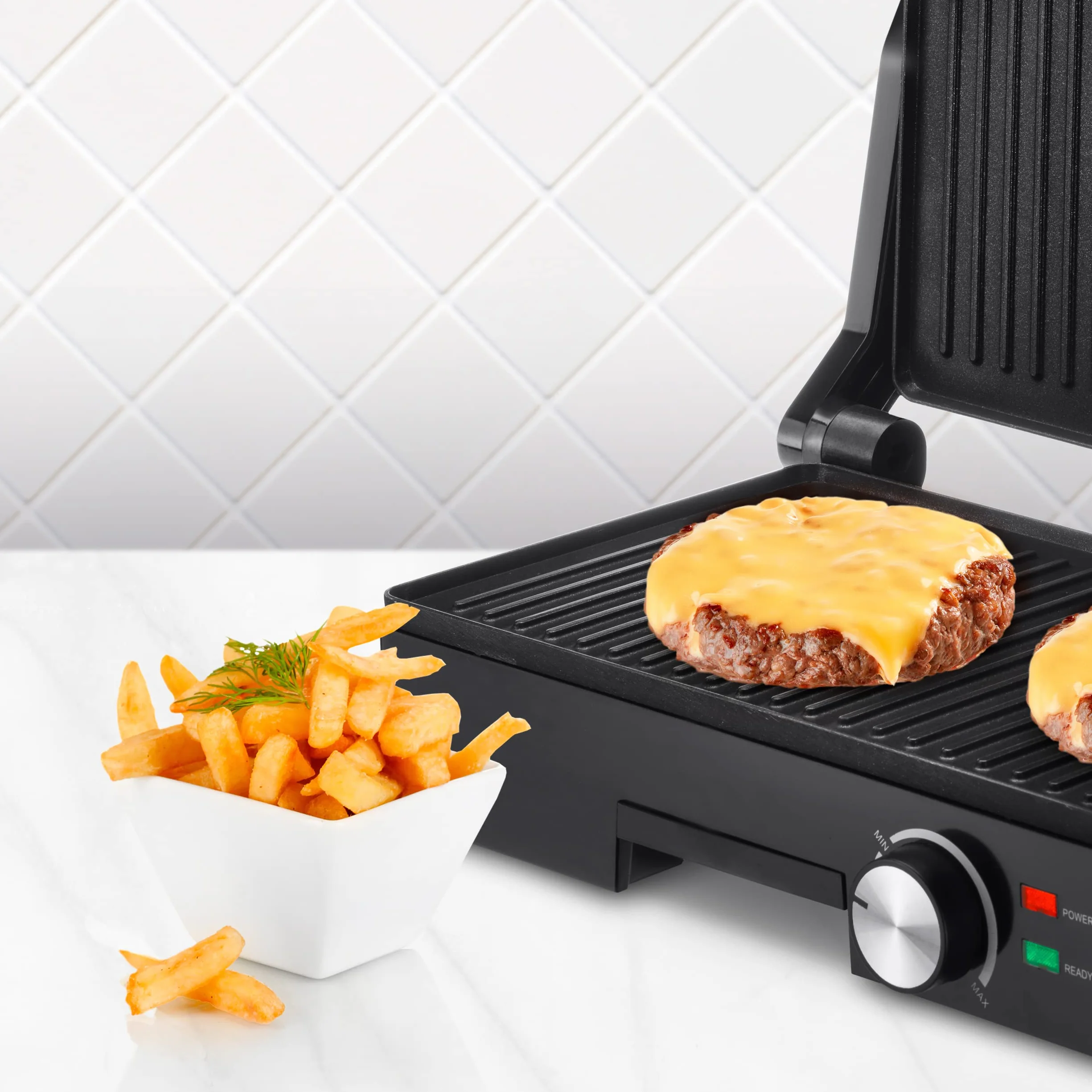 Ufesa Teide Parilla Eléctrica, Panini Press Grill, 1600W, Placas Antiadherentes, Apertura 180º, Regulador de Temperatura, Asa Toque Frio, Negro