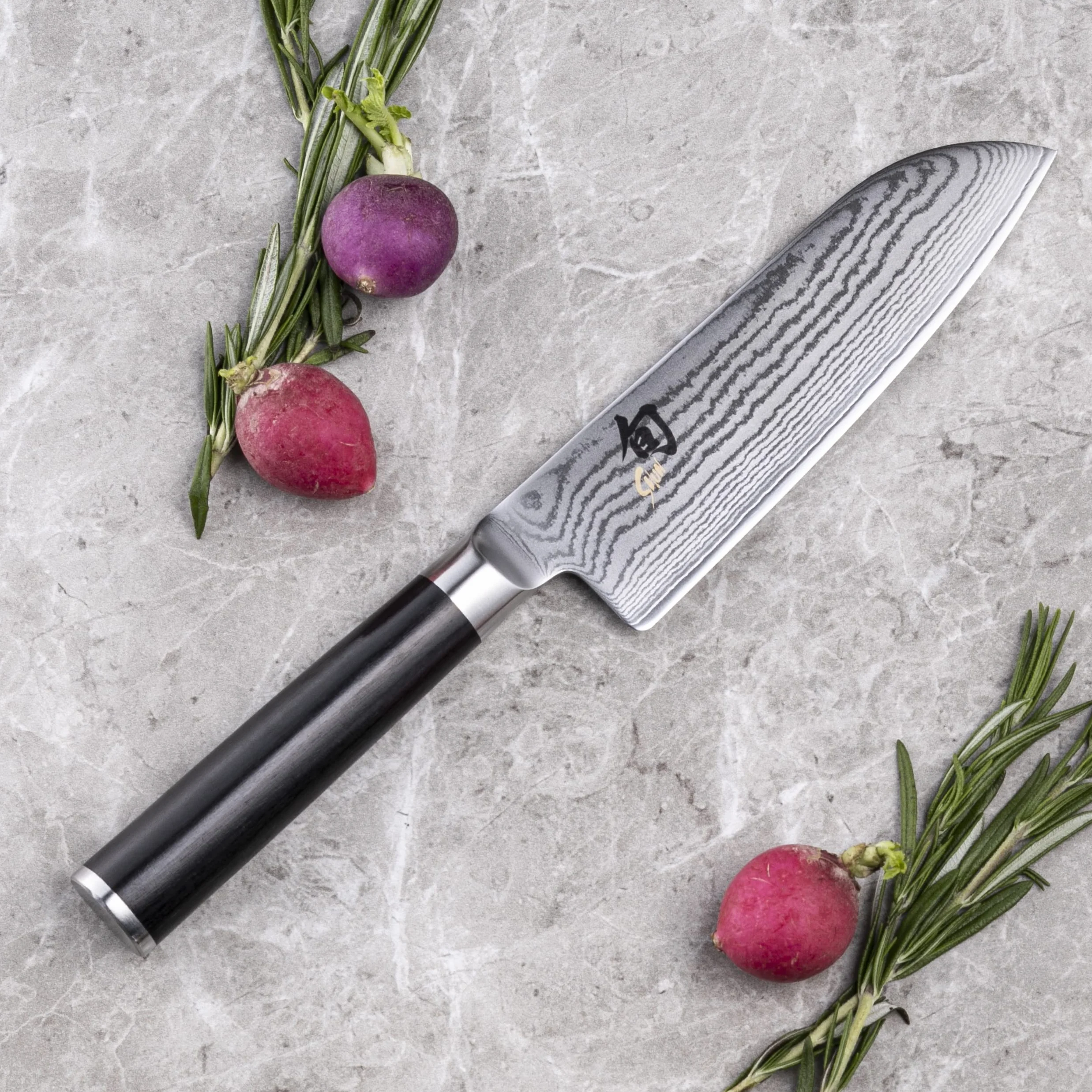 KAI Shun Classic pequeño Santoku 14 cm longitud de la hoja - First Touch - cuchillo de Damasco 32 capas núcleo VG MAX - 61 (±1) HRC - mango de madera Pakka - cuchillo de cocina japonés forjado