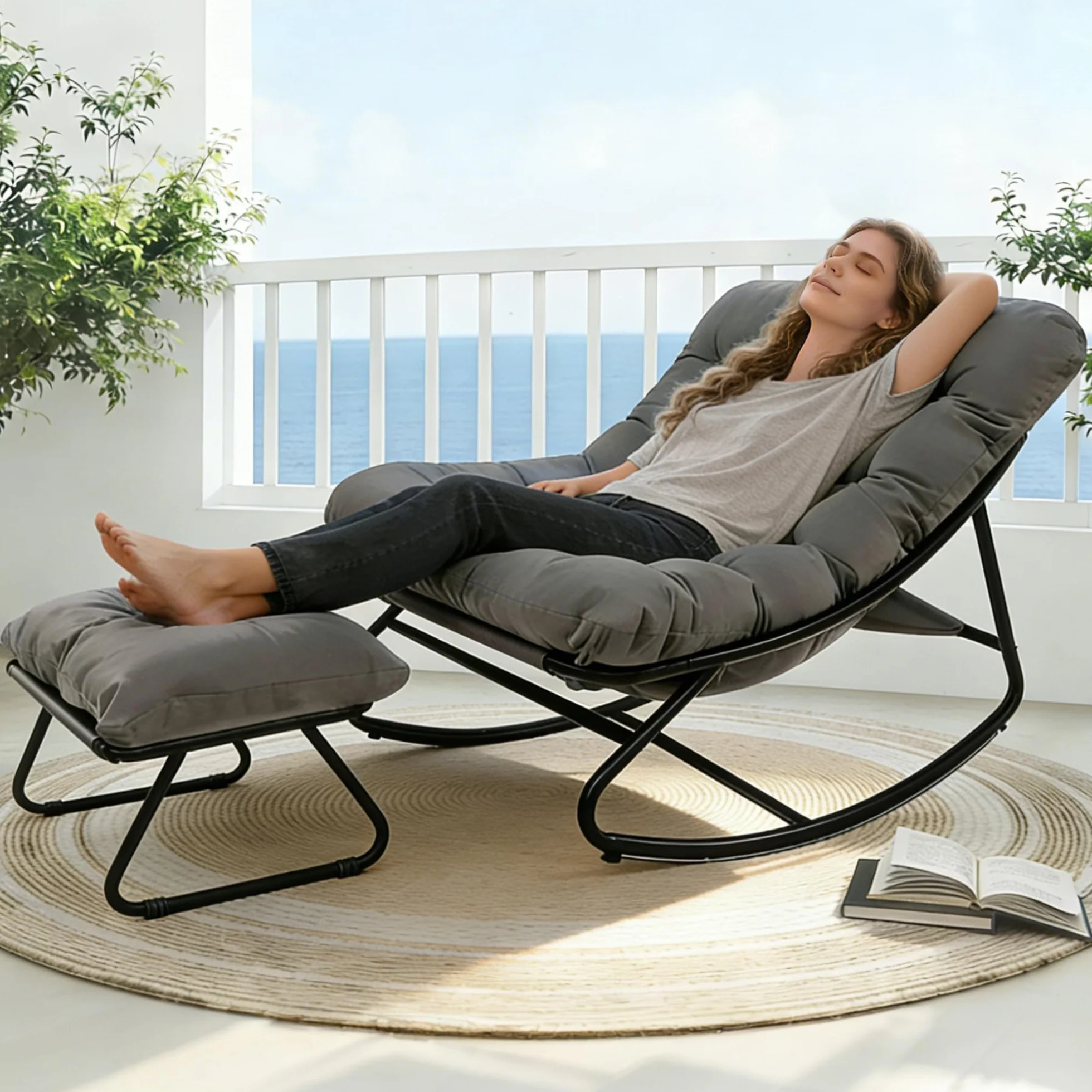 Silla Mecedora con Reposapiés, Carga 150 kg, Sillon Mecedora Salon Extra Grande con Cojín Acolchado, Rocking Chair Marco de Metal, Sillón Relax para Adulto Salón, Dormitorio, Interior y Exterior(gris)