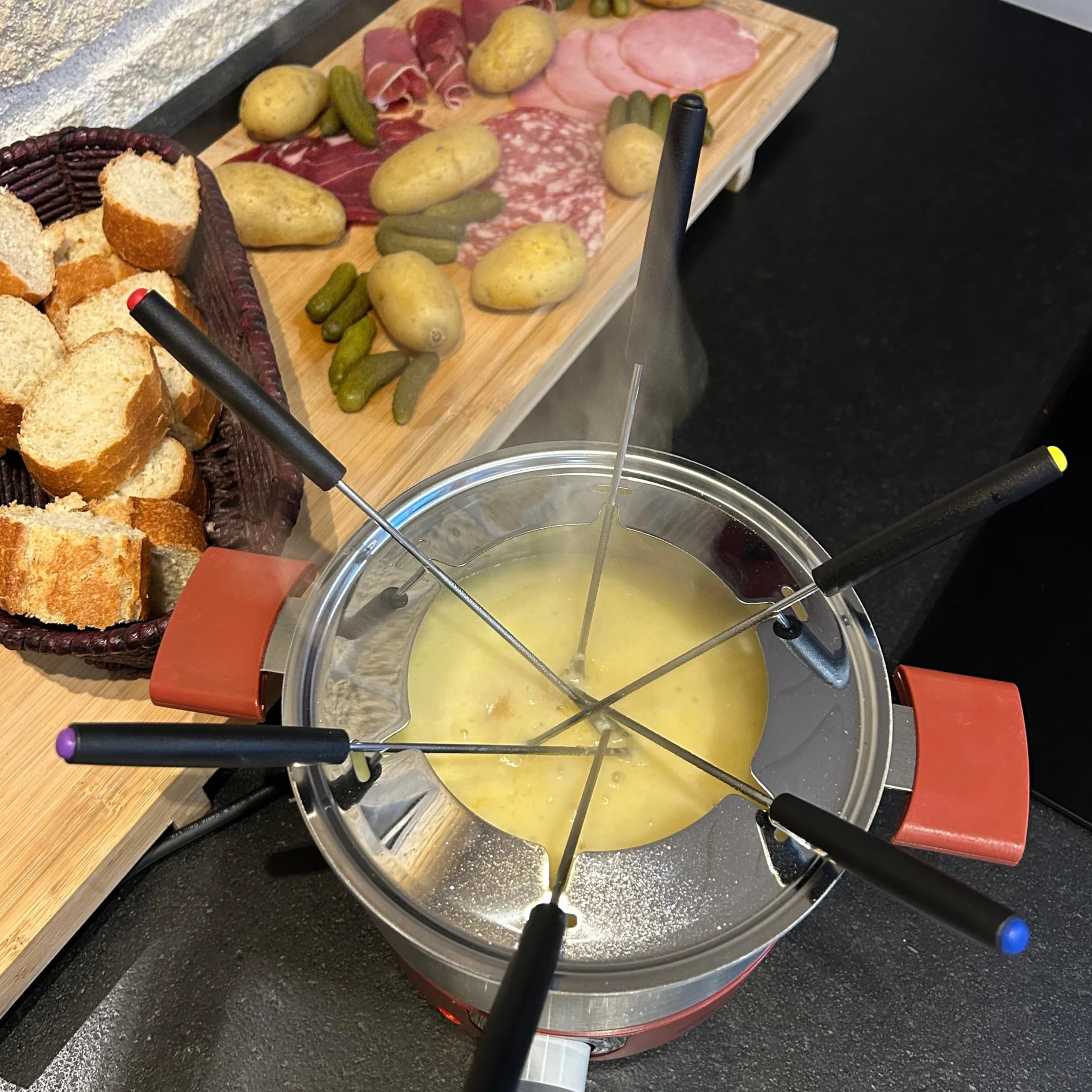 LITTLE BALANCE 8962 Little Fondue Meuuuh...!, dispositivo de fondue para 6 personas, sartén de acero inoxidable, apto para inducción, 1,8 litros, 650 W, chile