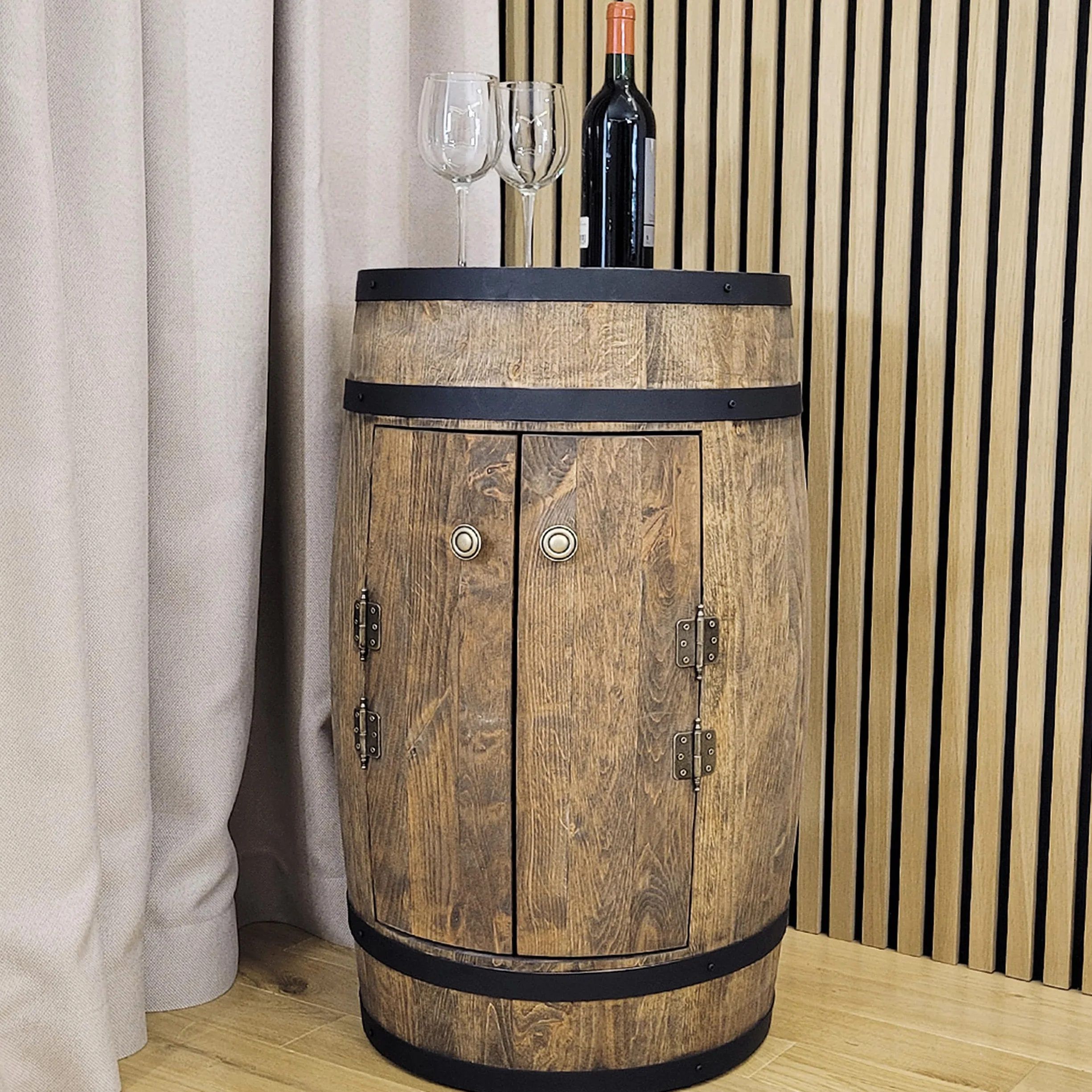 Barril de madera con 2 puertas e iluminación LED, barril de vino de 80 x 50 cm – Armario de bar hecho a mano Botellero Bar Casa Bar Vintage Bar Pared Estantería Madera Whisky Vino Cerveza – Mesa de