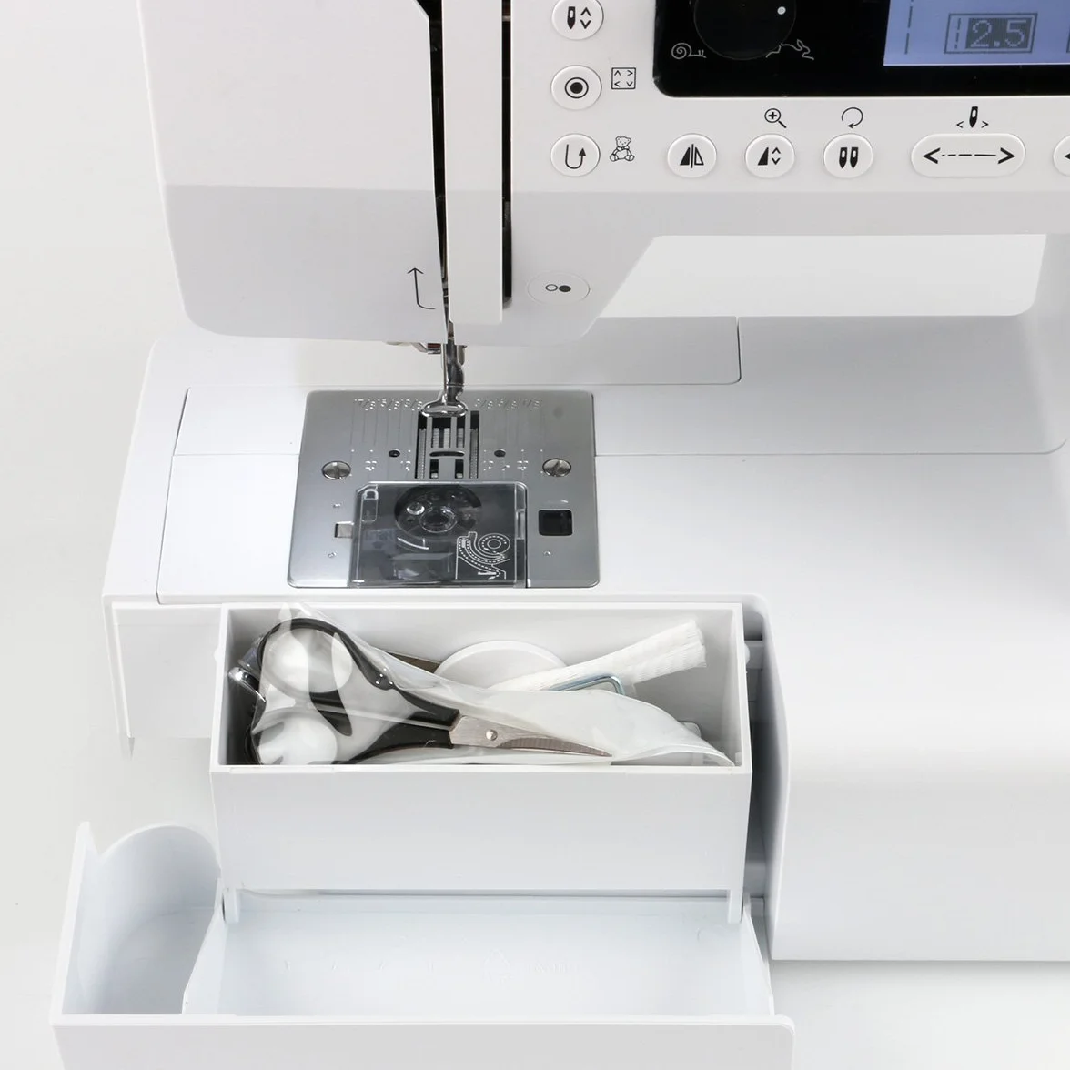 BERNINA 4260366210536 - Maquina de Coser y Bordar Bernette Chicago 7