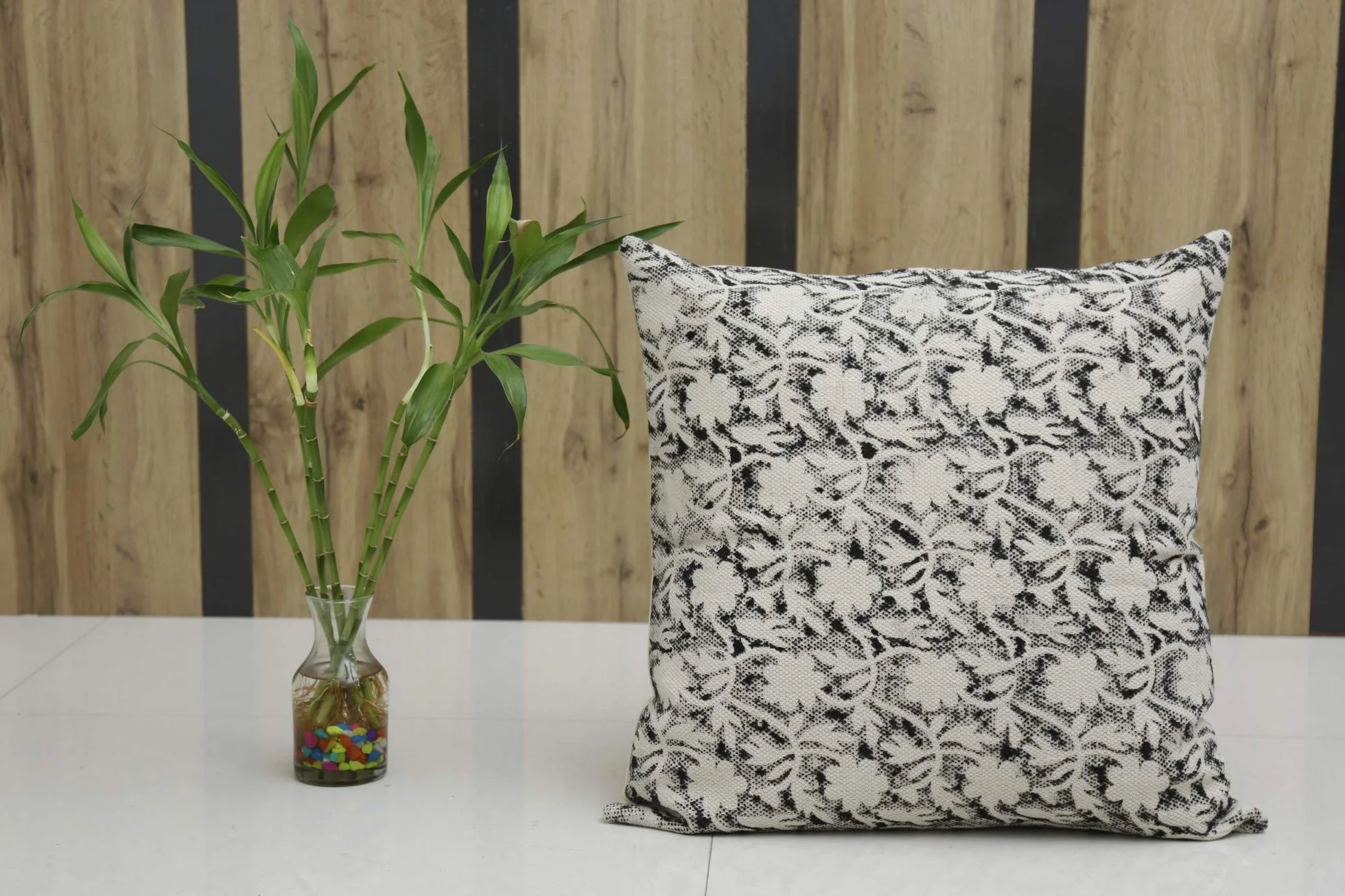 Trade Star - Funda cojín 24 "x 24" Pulgadas,Almohada Cuadrada Hecha a Mano,Funda de cojín 100% algodón,Cojín Decorativo de Tela Barro,Cojín Floral