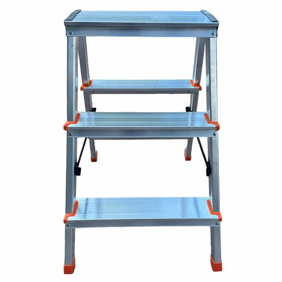 Taburete doméstico de aluminio con pies antideslizantes Tip Tap STEP-UP - 3 escalones
