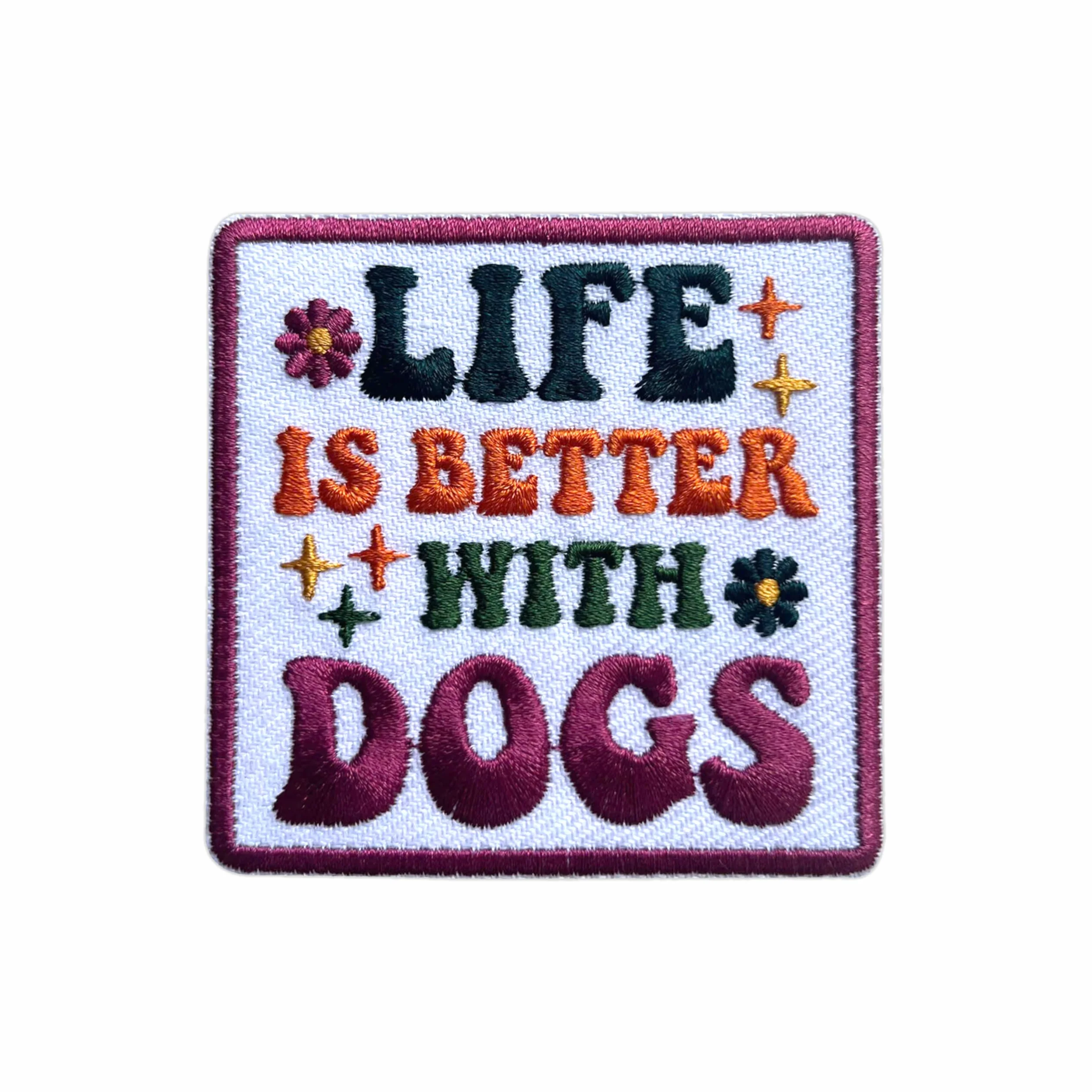 Parche bordado de perro con texto en inglés "Life is Better with Dogs", tamaño 7,6 cm, para sombreros, ropa, mochilas, jeans, parches para coser, parches de tela, parches de perros, regalo de