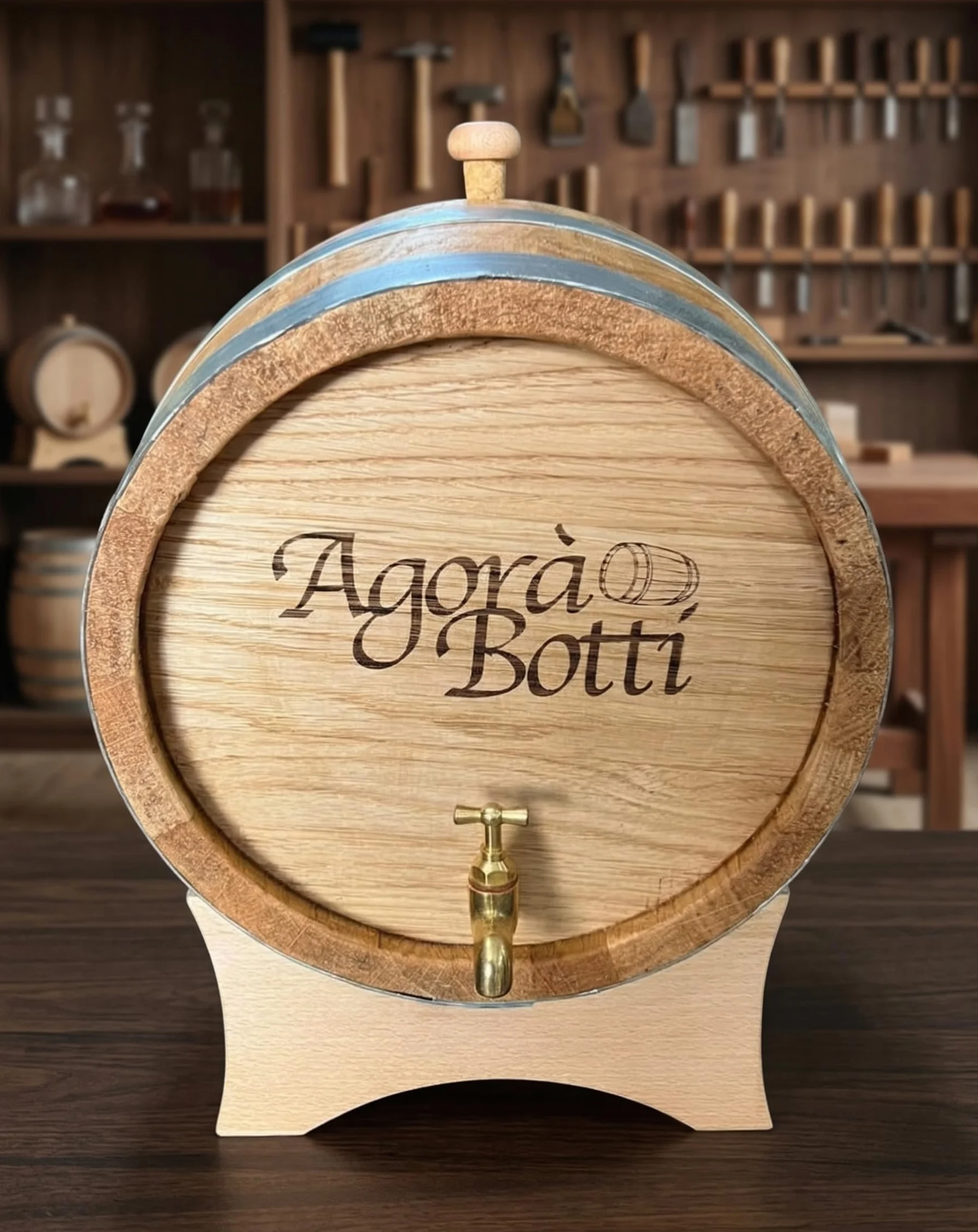 Barril de roble de 15 litros con grifo de latón